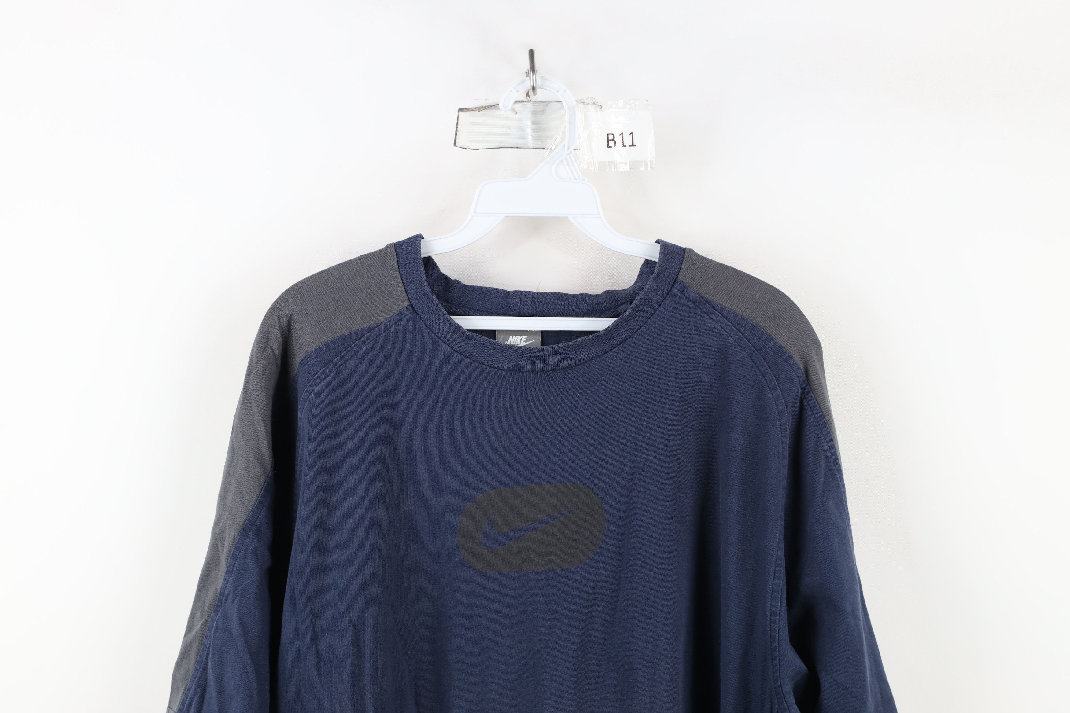 Nike × Vintage Vintage 90s Y2K Nike Travis Scott Center Swoosh T-Shirt Blue Size US L / EU 52-54 / 3 - 2 Thumbnail