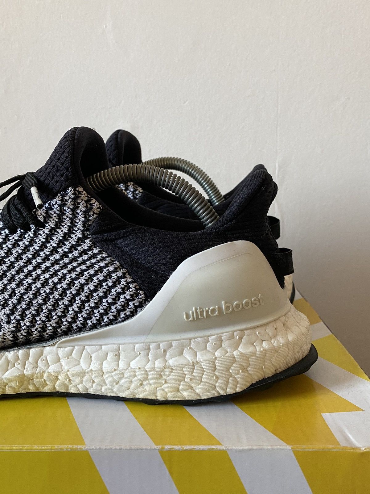 Adidas Adidas Ultraboost SNS Size US 9 / EU 42 - 2 Thumbnail