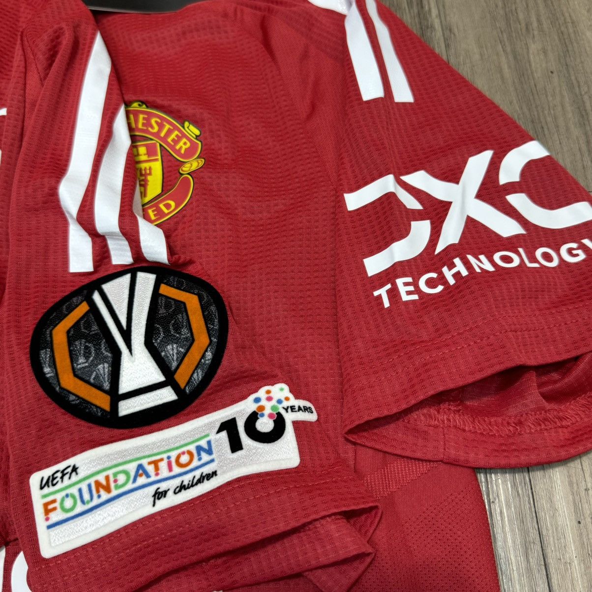 Adidas Manchester united 24/25 Europa player issue final shirt #8 Size US M / EU 48-50 / 2 - 6 Thumbnail