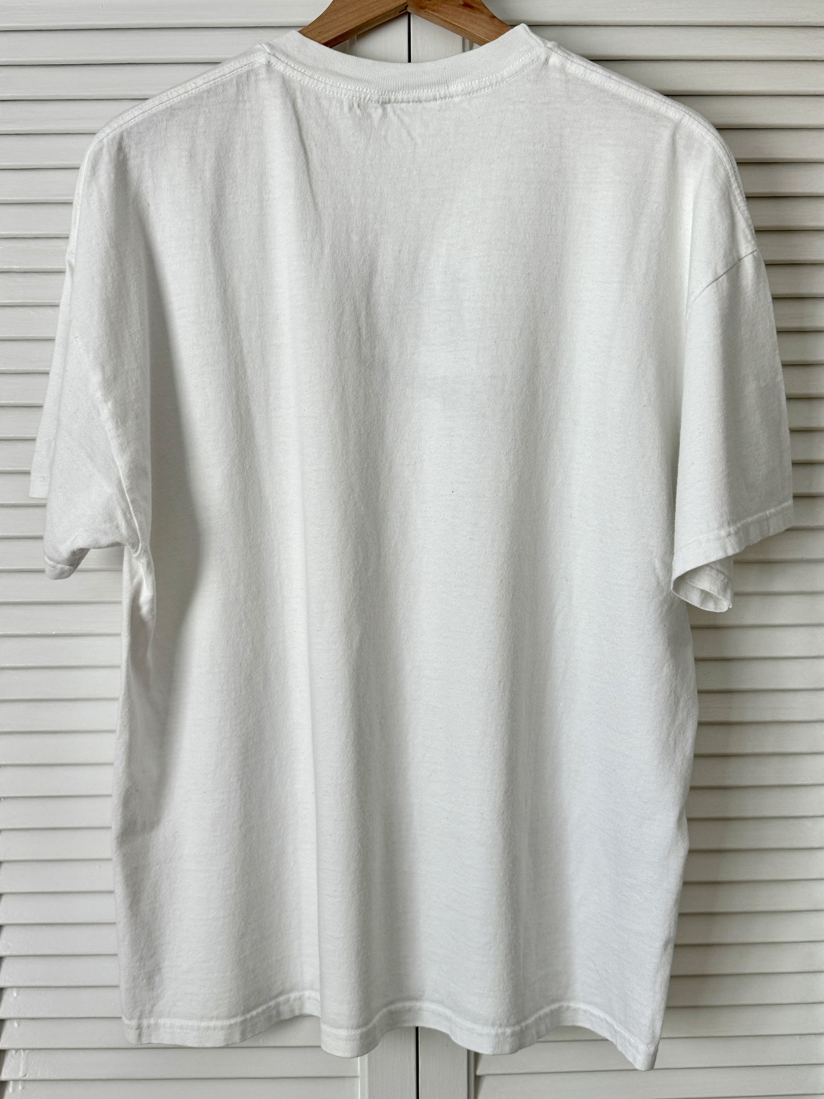 Nike Vintage Nike T Shirt Big Logo SZ XL Size US XL / EU 56 / 4 - 4 Thumbnail