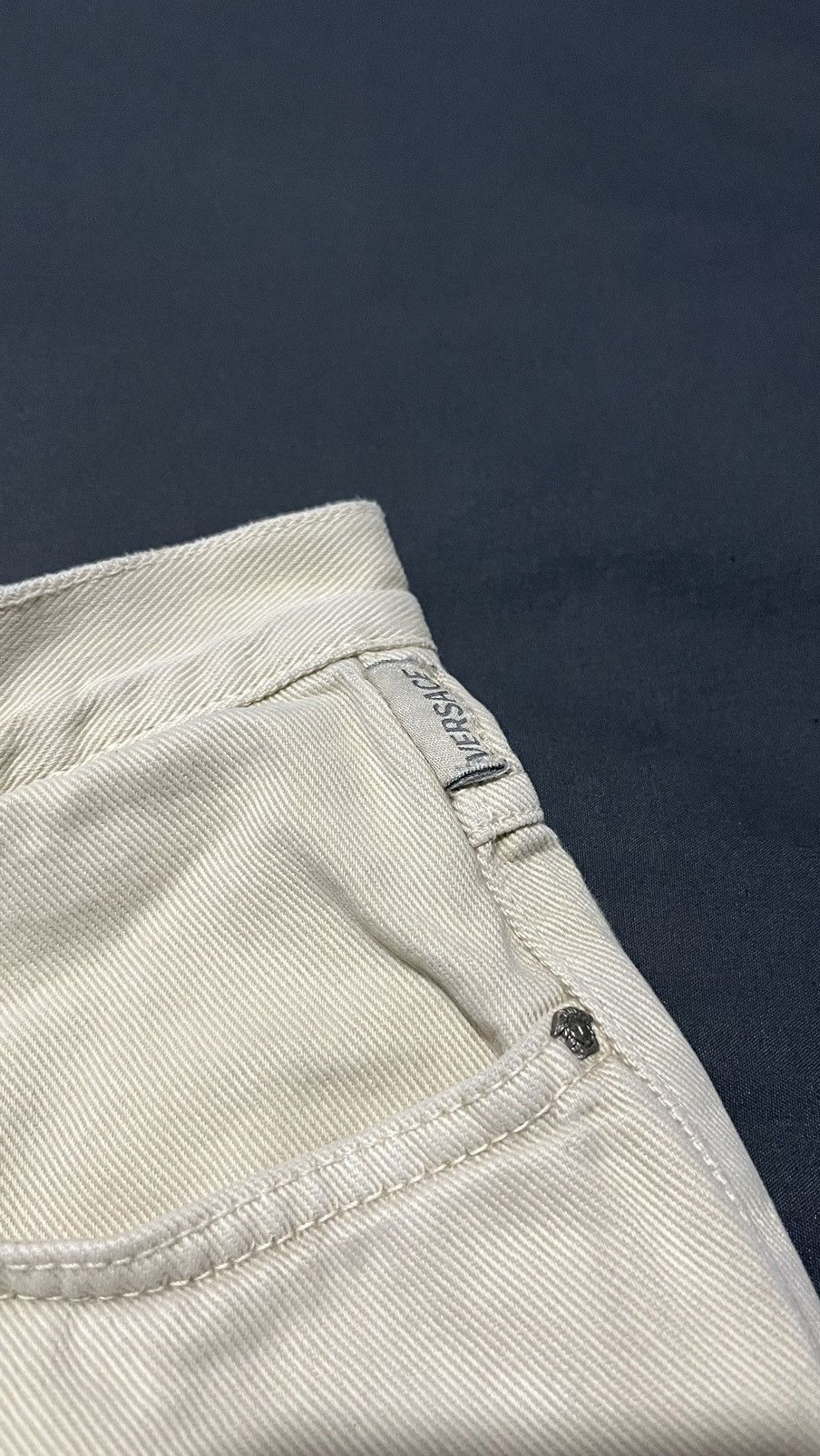 Versace Jeans Couture Vintage Versace Jeans Couture Ivory Denim Pants – Made Italy Size US 34 / EU 50 - 5 Thumbnail