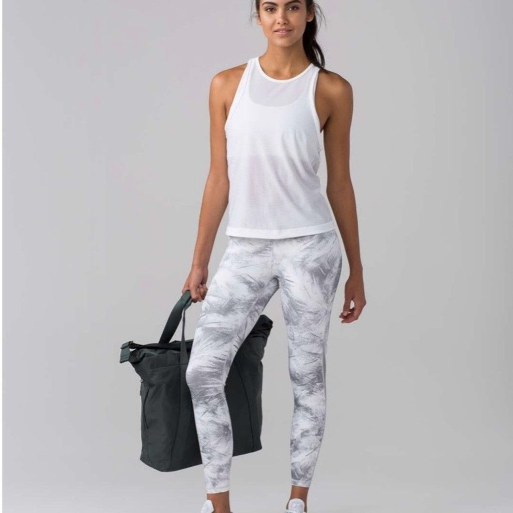 Lululemon Lululemon Train Times 7/8 Length | EUC | Sz 6 Size 28" / US 6 / IT 42 - 2 Thumbnail