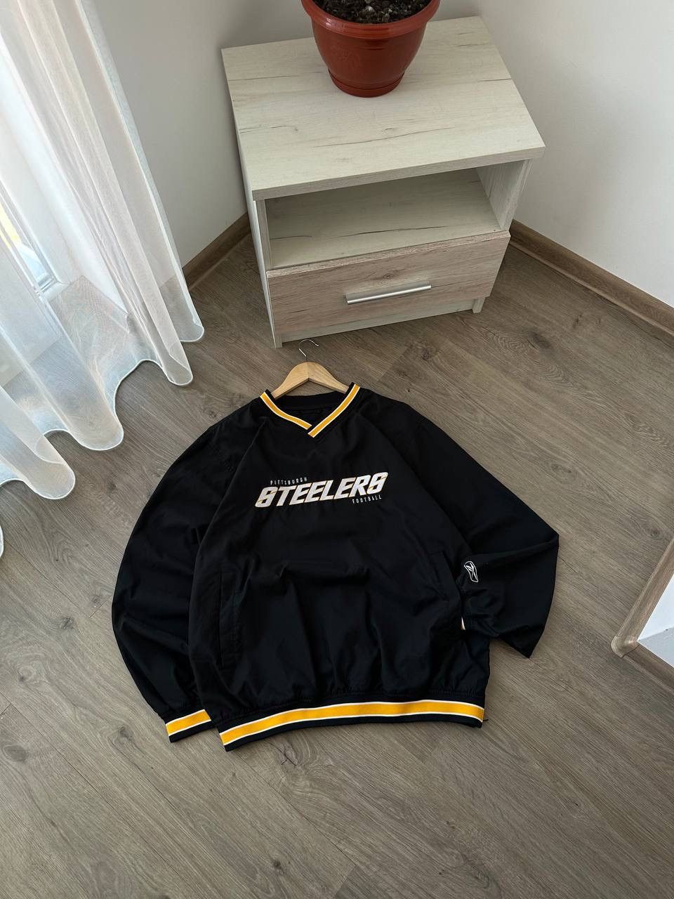 NFL × Vintage Vintage NFL Reebok Steelers Nylon Black Sweatshirt Size US L / EU 52-54 / 3 - 2 Thumbnail
