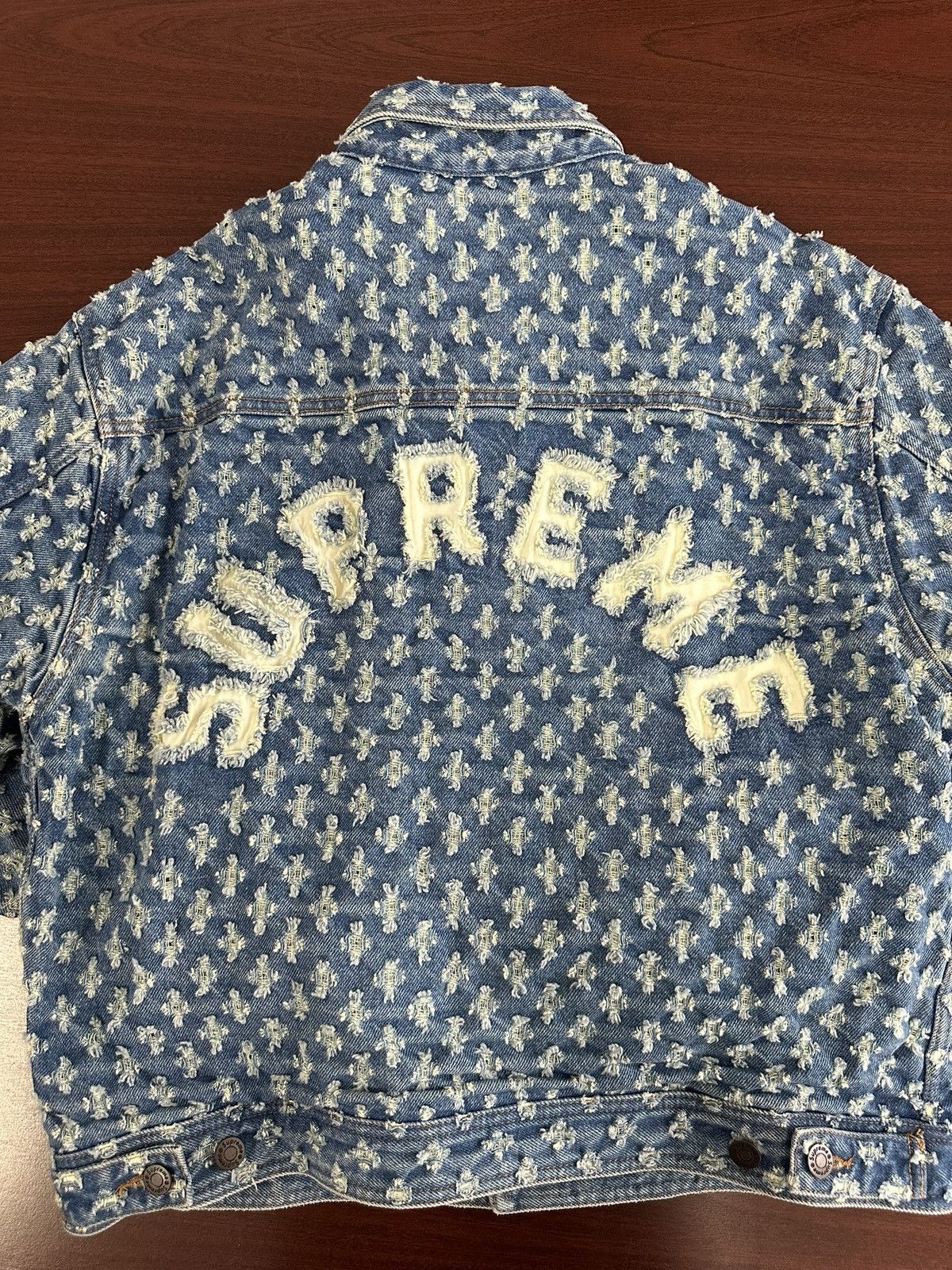 Supreme Hole Punch Denim Jacket (SS20) Size US M / EU 48-50 / 2 - 6 Thumbnail
