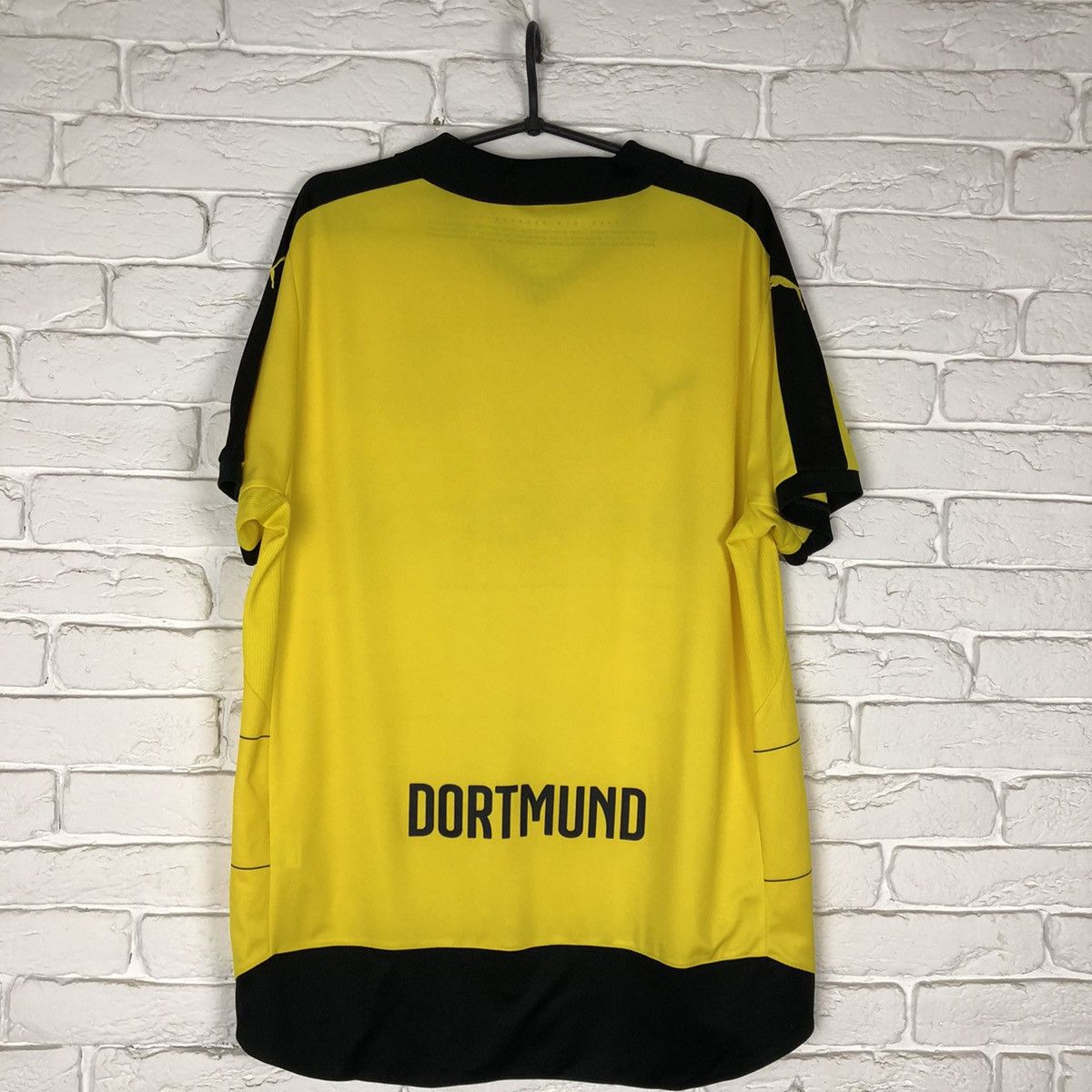 Puma Borussia Dortmund 2015 2016 home soccer jersey Size US XL / EU 56 / 4 - 4 Thumbnail