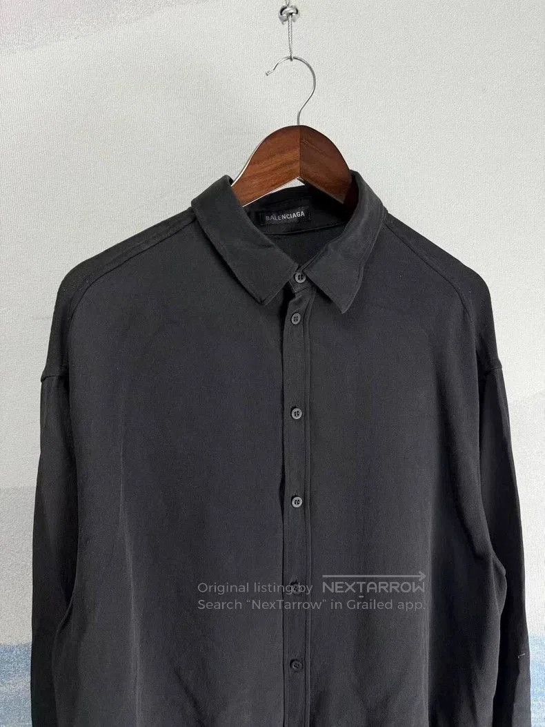Balenciaga Balenciaga Black Crystal Letter Shirt. Size US M / EU 48-50 / 2 - 2 Thumbnail