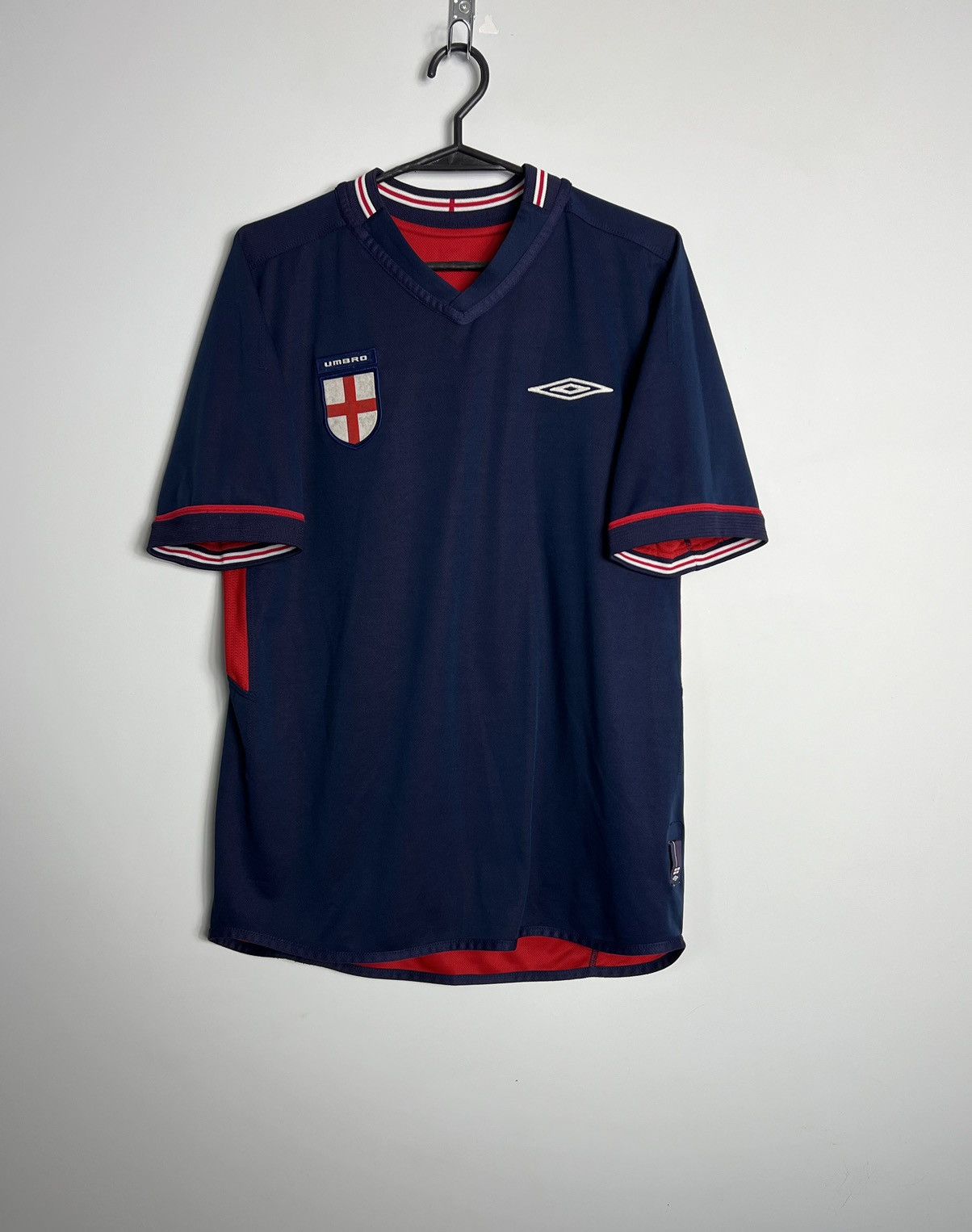 Umbro Reversible T-shirt Umbro England 2002/2004 Soccer Jersey Size US M / EU 48-50 / 2 - 3 Thumbnail
