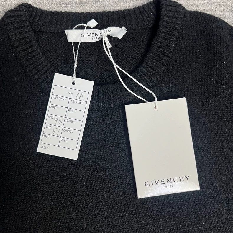 Givenchy Givenchy Black and White Chest Letter Logo Wool Sweater Size US M / EU 48-50 / 2 - 2 Thumbnail