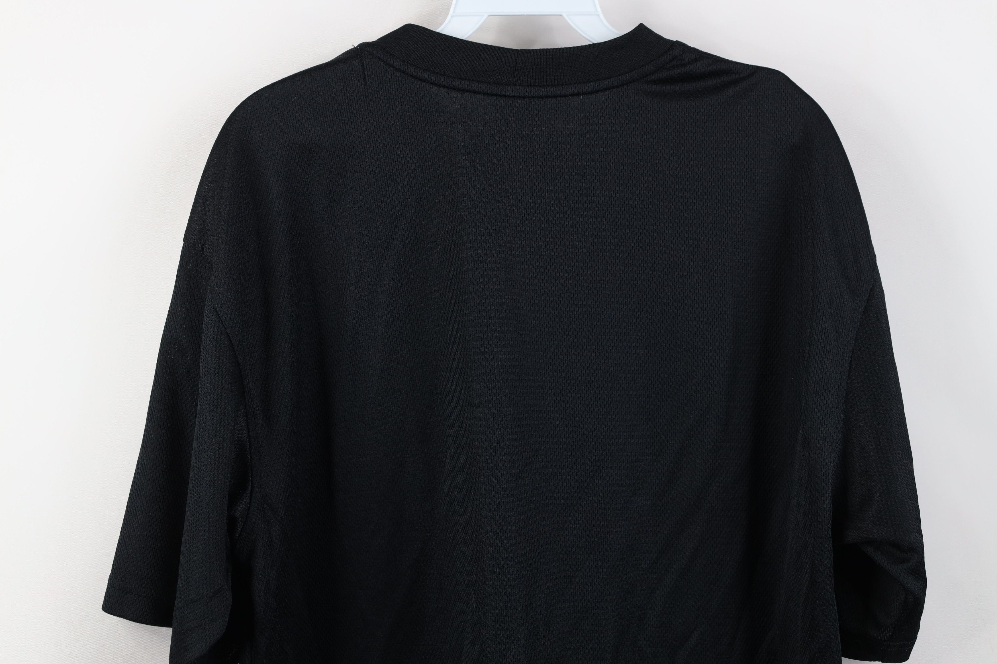Nike Vintage Y2K Nike Mini Swoosh Knit Short Sleeve T-Shirt Black Size US L / EU 52-54 / 3 - 11 Thumbnail