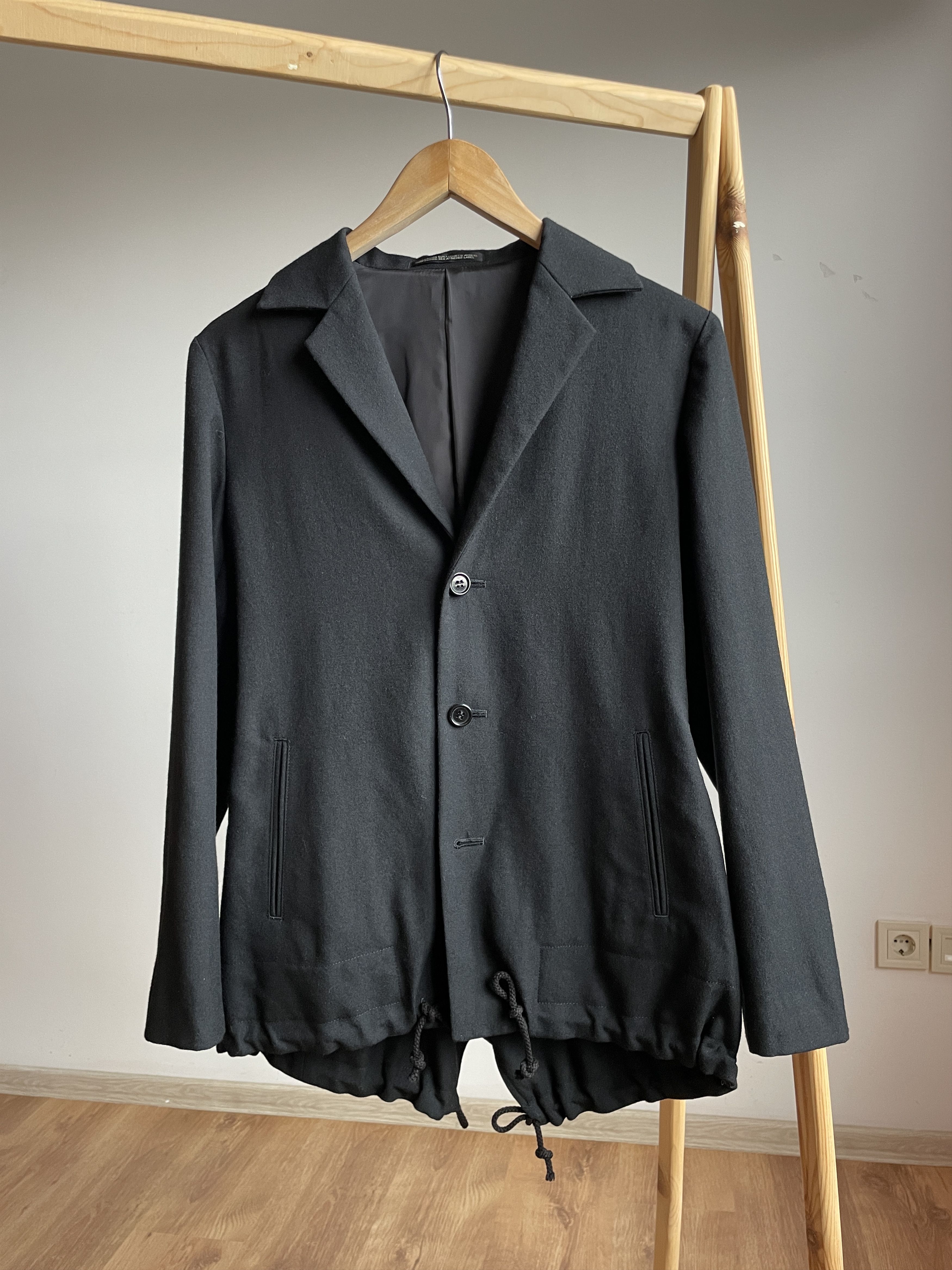 Yohji Yamamoto Y's Yohji Yamamoto AW 2010 Womens Drawstring Hem Wool Blazer Size M / US 6-8 / IT 42-44 - 1 Thumbnail