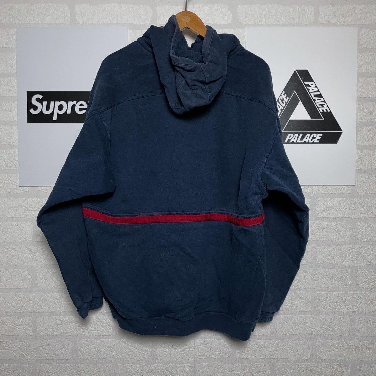Vintage Nike Vintage Hoodie Big Logo Avant Garde Washed Boxy Japanes Size US L / EU 52-54 / 3 - 2 Thumbnail