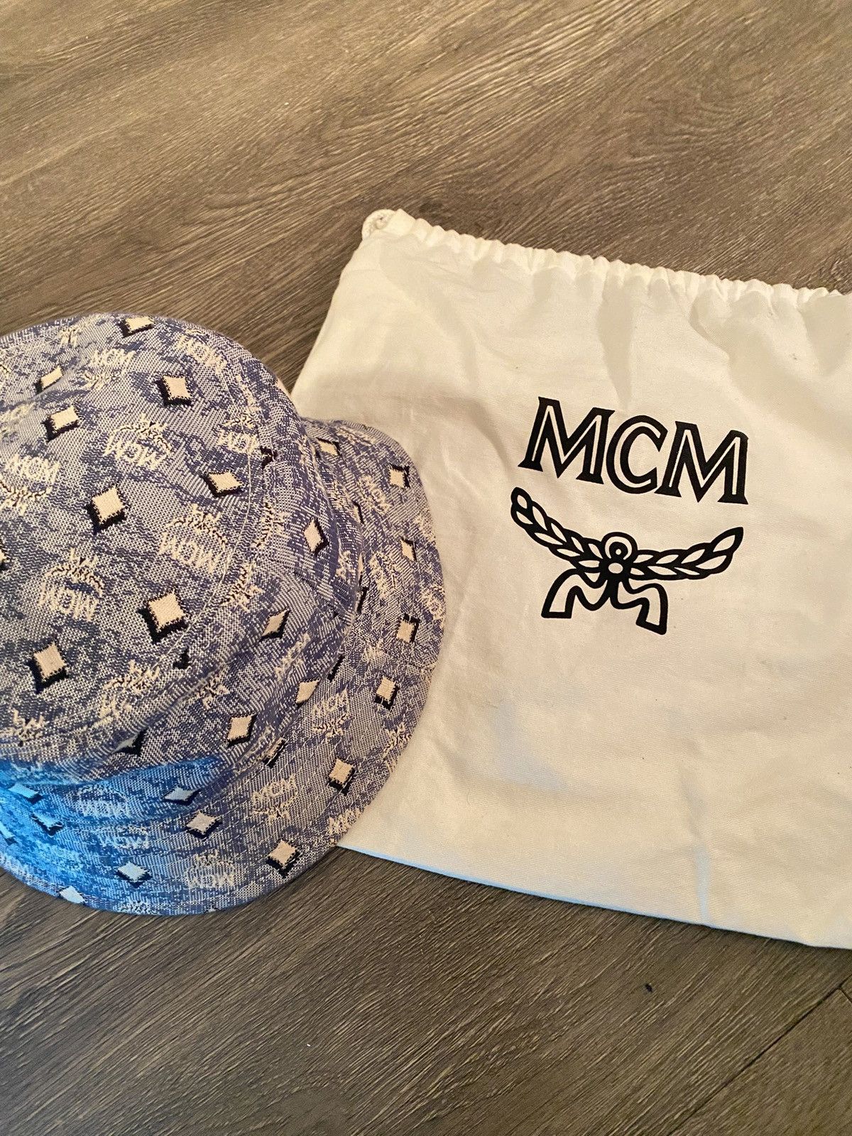 Other 100% Authentic MCM Bucket Hat Size ONE SIZE - 2 Thumbnail