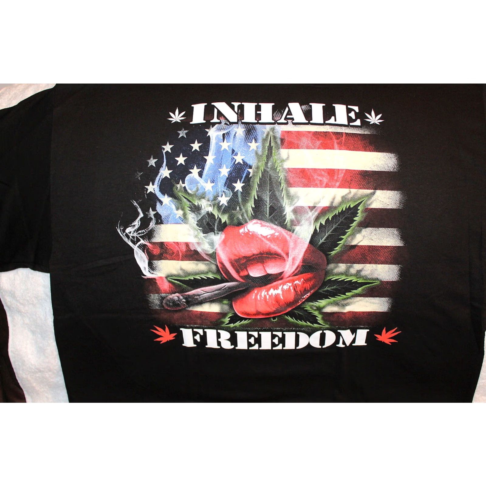 Vintage VINTAGE Unbranded Marijuana Leaf Lips Smoking Joint American Flag Graphic T-Shirt Men XL Black 90s Size US XL / EU 56 / 4 - 2 Thumbnail