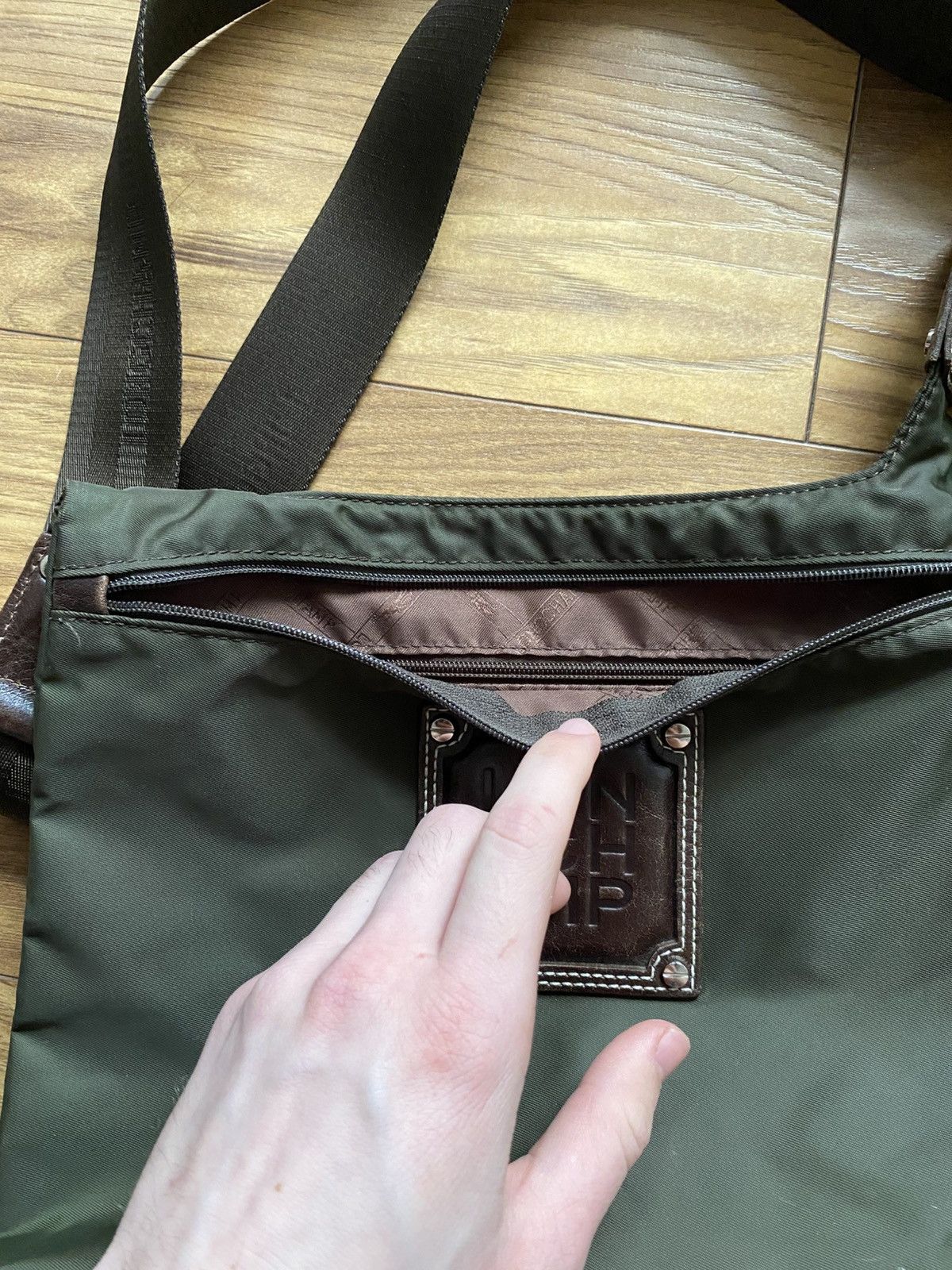 Longchamp Longchamp Nylon Crossbody Bag Unisex Y2k Hype Lux Size ONE SIZE - 4 Thumbnail