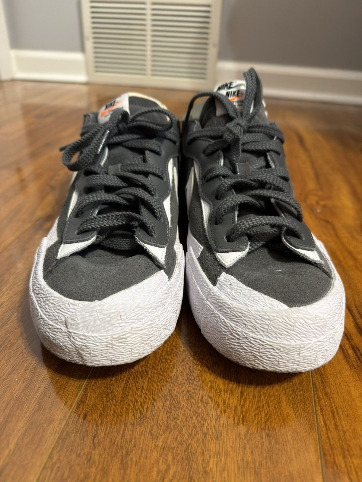 Nike Nike blazer low sacai Size US 11 / EU 44 - 3 Thumbnail