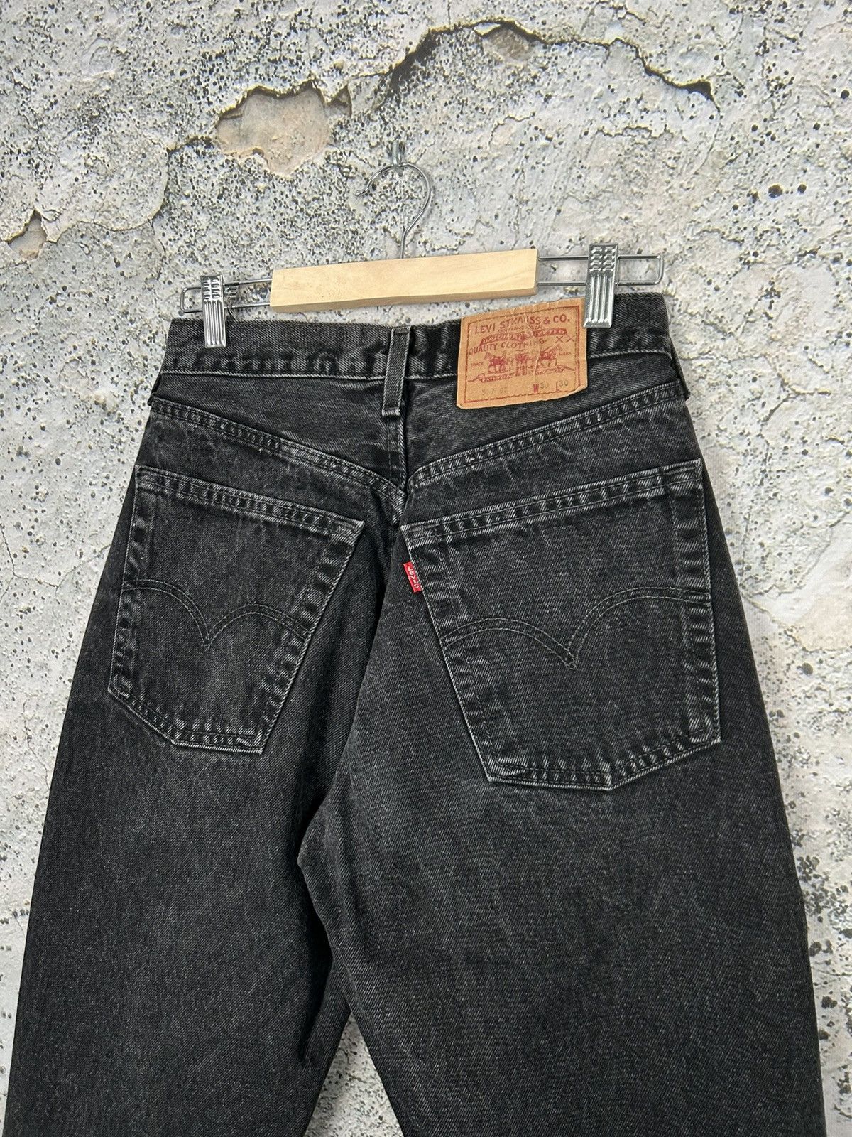 Levi's Vintage Levi’s 507 30x30 Black Denim Pants Jeans Size US 30 / EU 46 - 5 Thumbnail