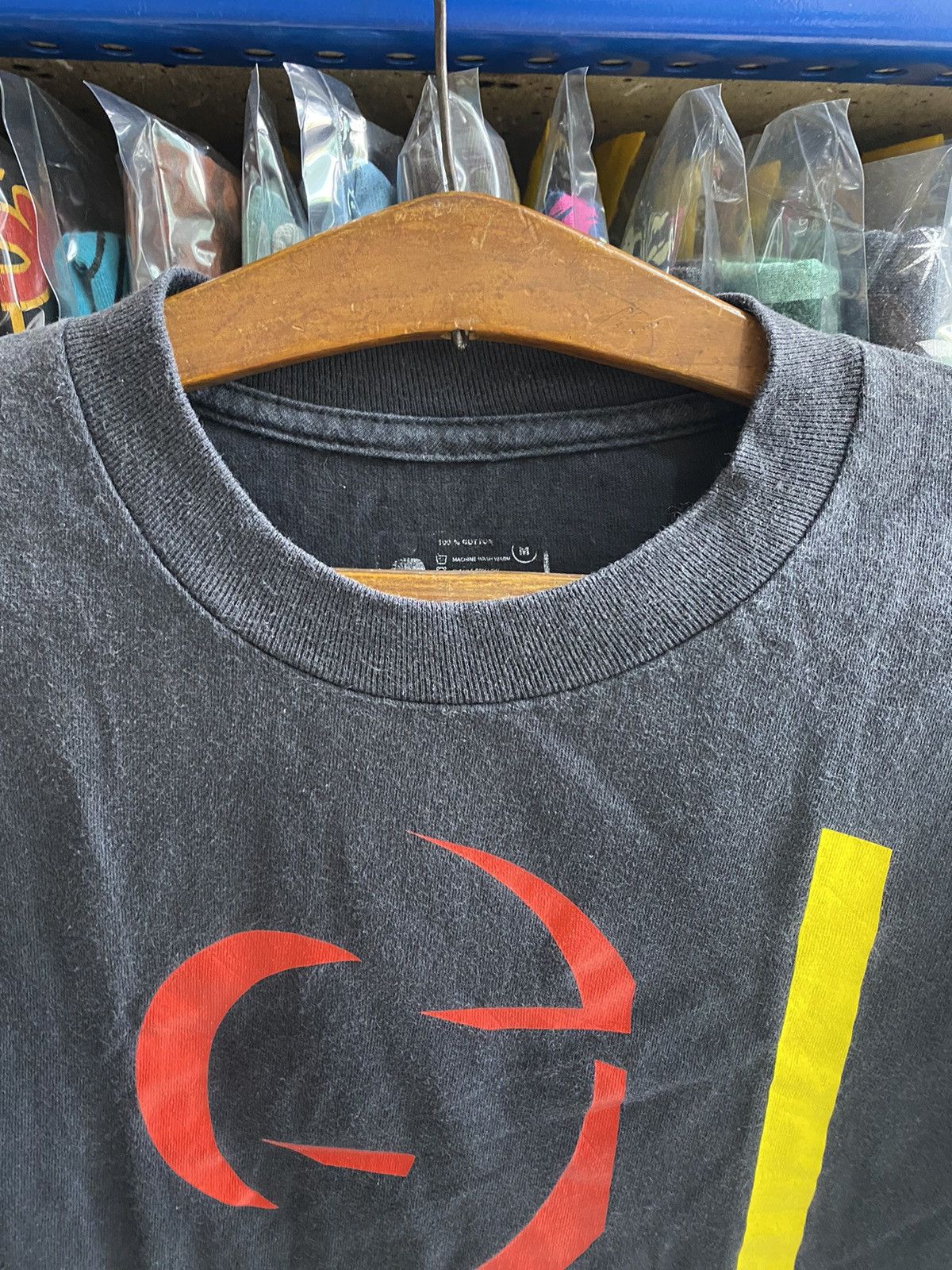 Vintage GIRL TSHIRT Size US M / EU 48-50 / 2 - 5 Thumbnail