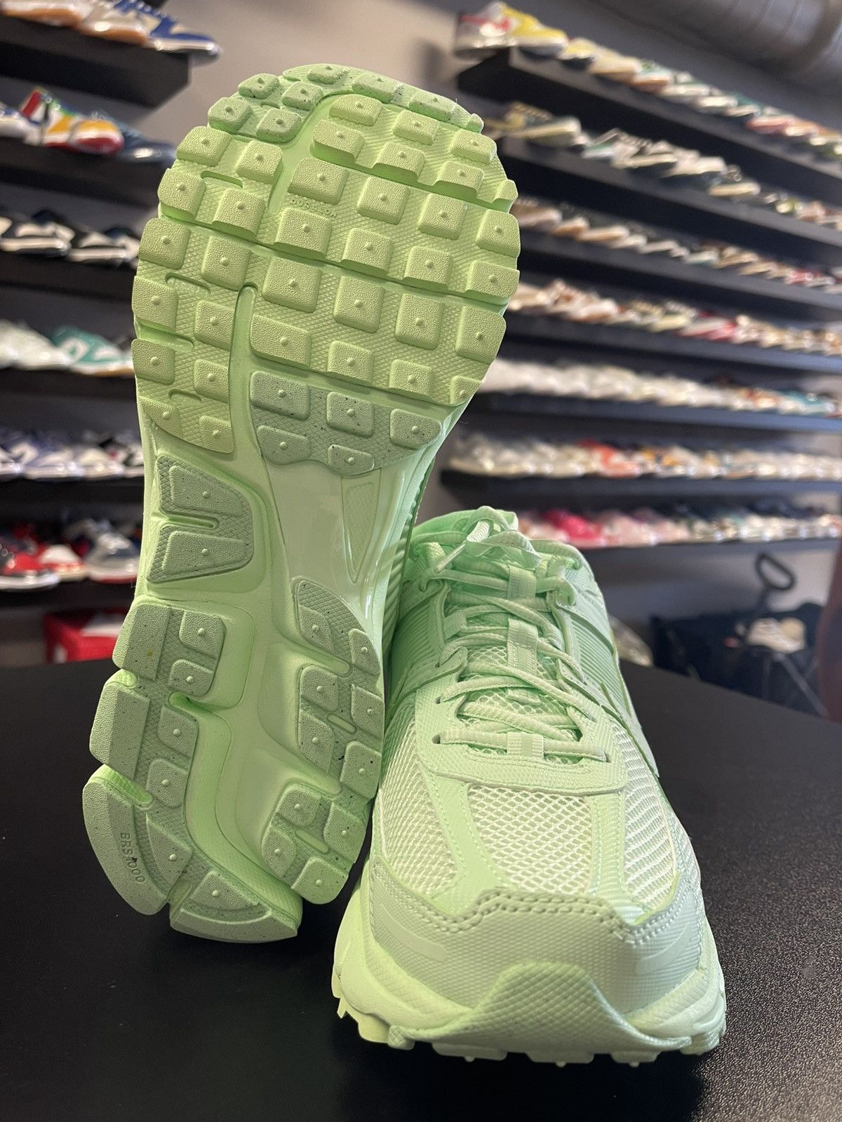 Nike Size 8.5 - Nike Zoom Vomero 5 Lime Green Clean! Size US 8.5 / EU 41-42 - 9 Thumbnail