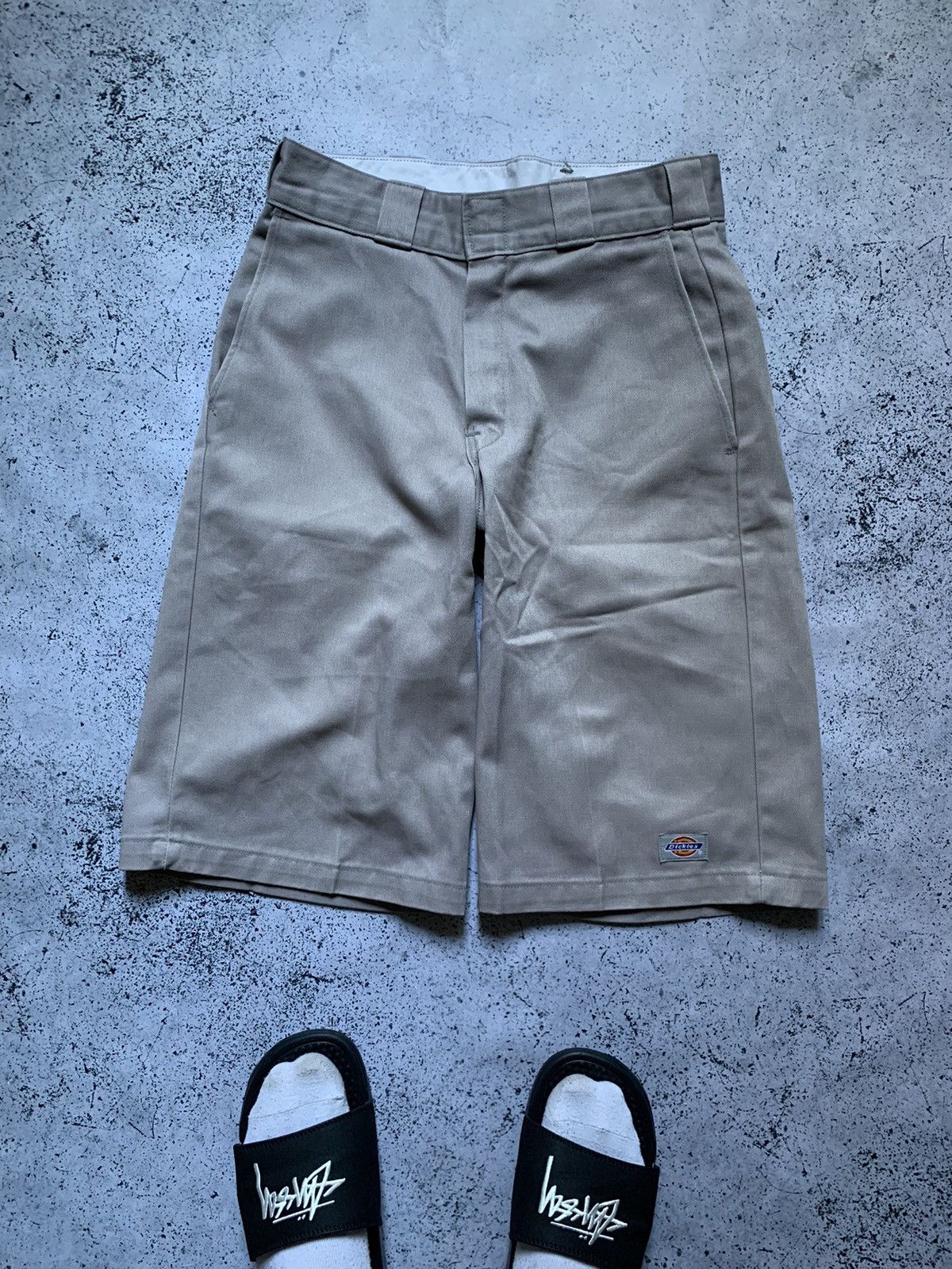 Dickies Vintage Dickies Work Shorts Y2K USA Beige Size 26 Size US 26 / EU 42 - 1 Thumbnail