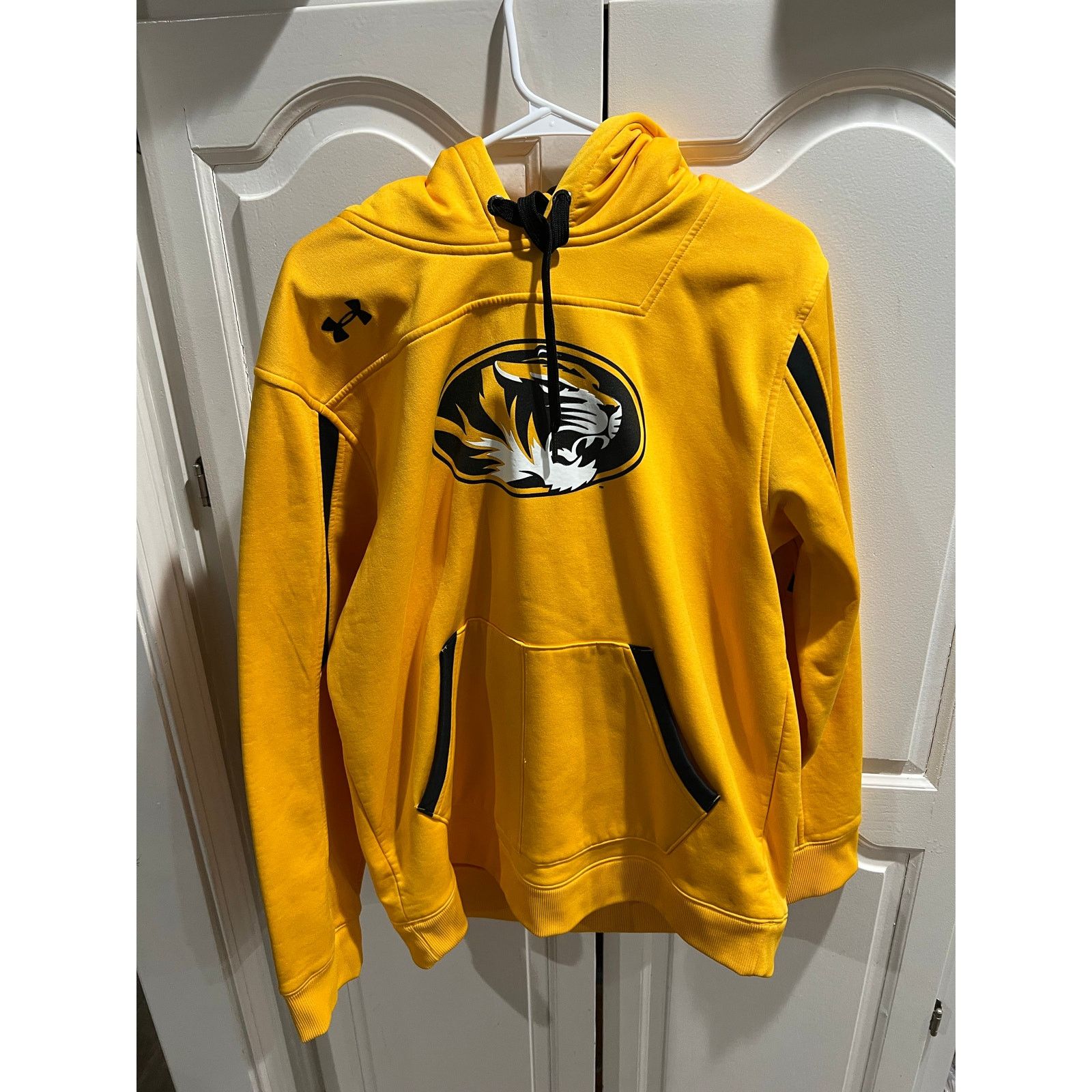 Under Armour Under Armour Mizzou Tigers Hoodie Mens Large Size US L / EU 52-54 / 3 - 1 Thumbnail