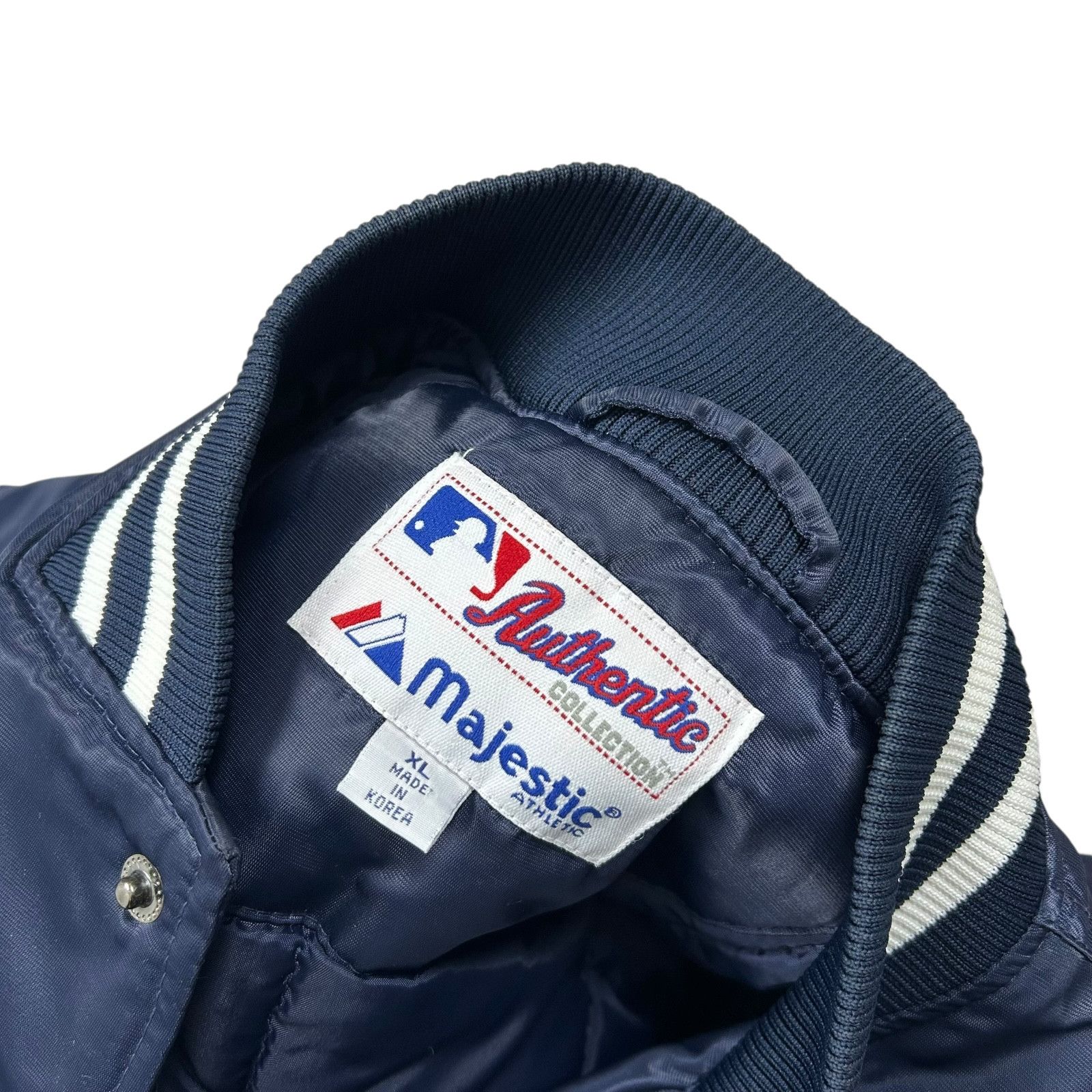 MLB VTG 90s NEW YORK YANKEES MAJESTIC AUTHENTIC SATIN JACKET Size US XL / EU 56 / 4 - 6 Thumbnail