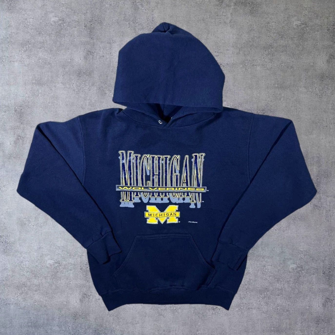 Logo 7 VINTAGE Logo 7 Michigan Wolverines College Graphic Navy Blue Hoodie Medium Mens Hoodie Size US M / EU 48-50 / 2 - 2 Thumbnail