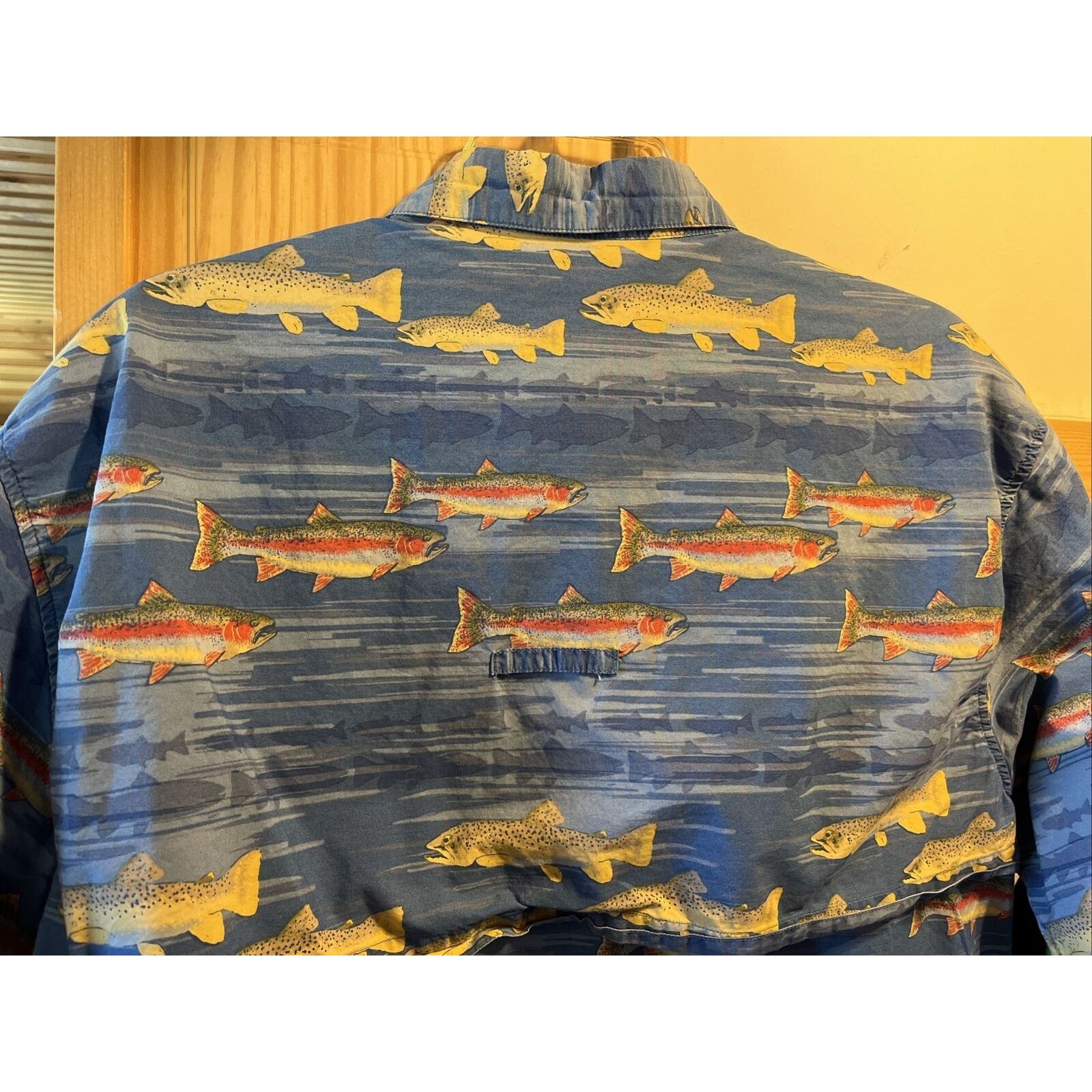 Cabelas Cabelas Shirt Men XL Button Blue SS Mesh Fish All Over Print Size US XL / EU 56 / 4 - 11 Thumbnail