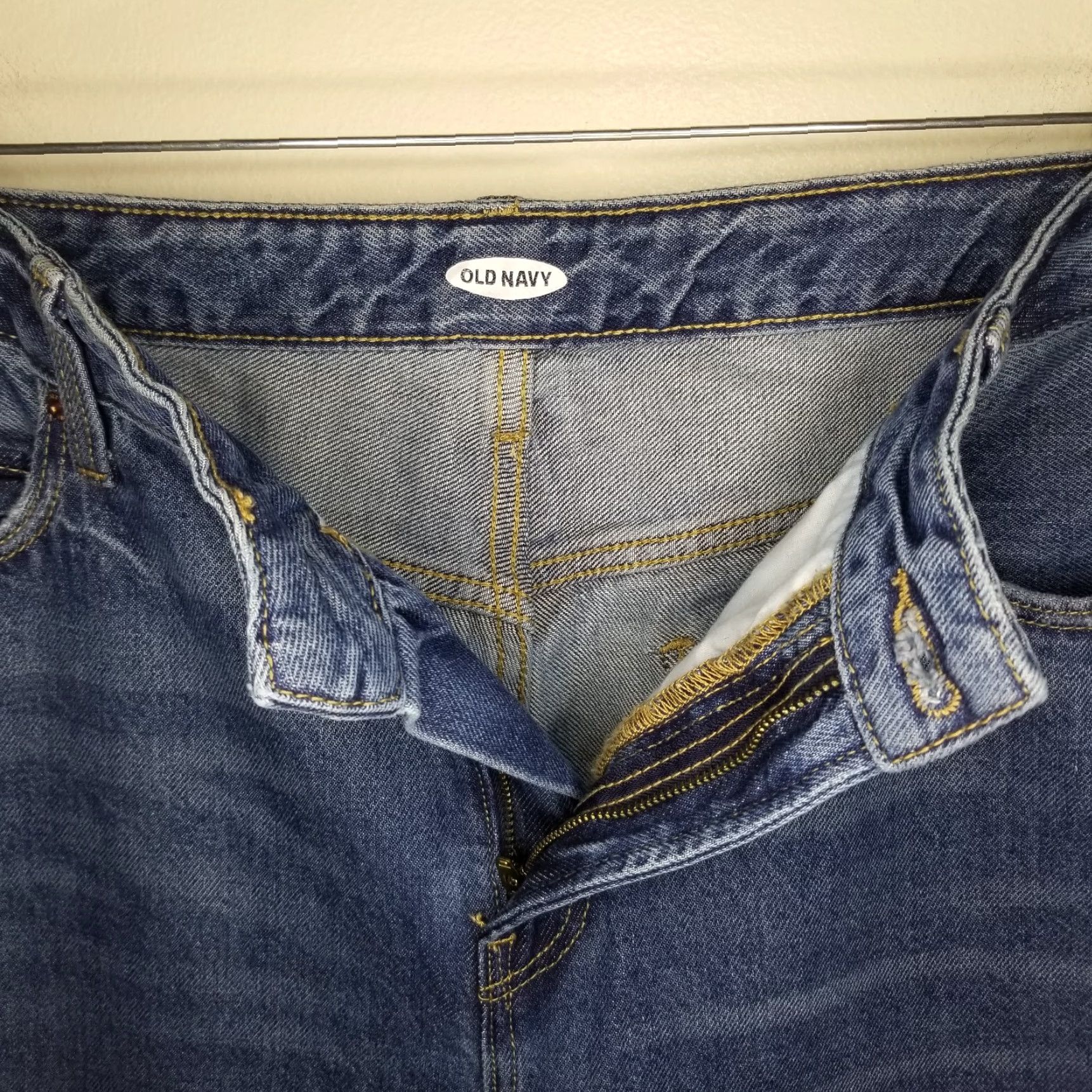 Old Navy VINTAGE? No. The item is not vintage. Old Navy Jeans Women Straight Blue Size 14 Regular 27.5 Inseam 38 Waist NWT Women’s Jeans Blue Straight 14 Size 36" / US 14 / IT 50 - 4 Thumbnail