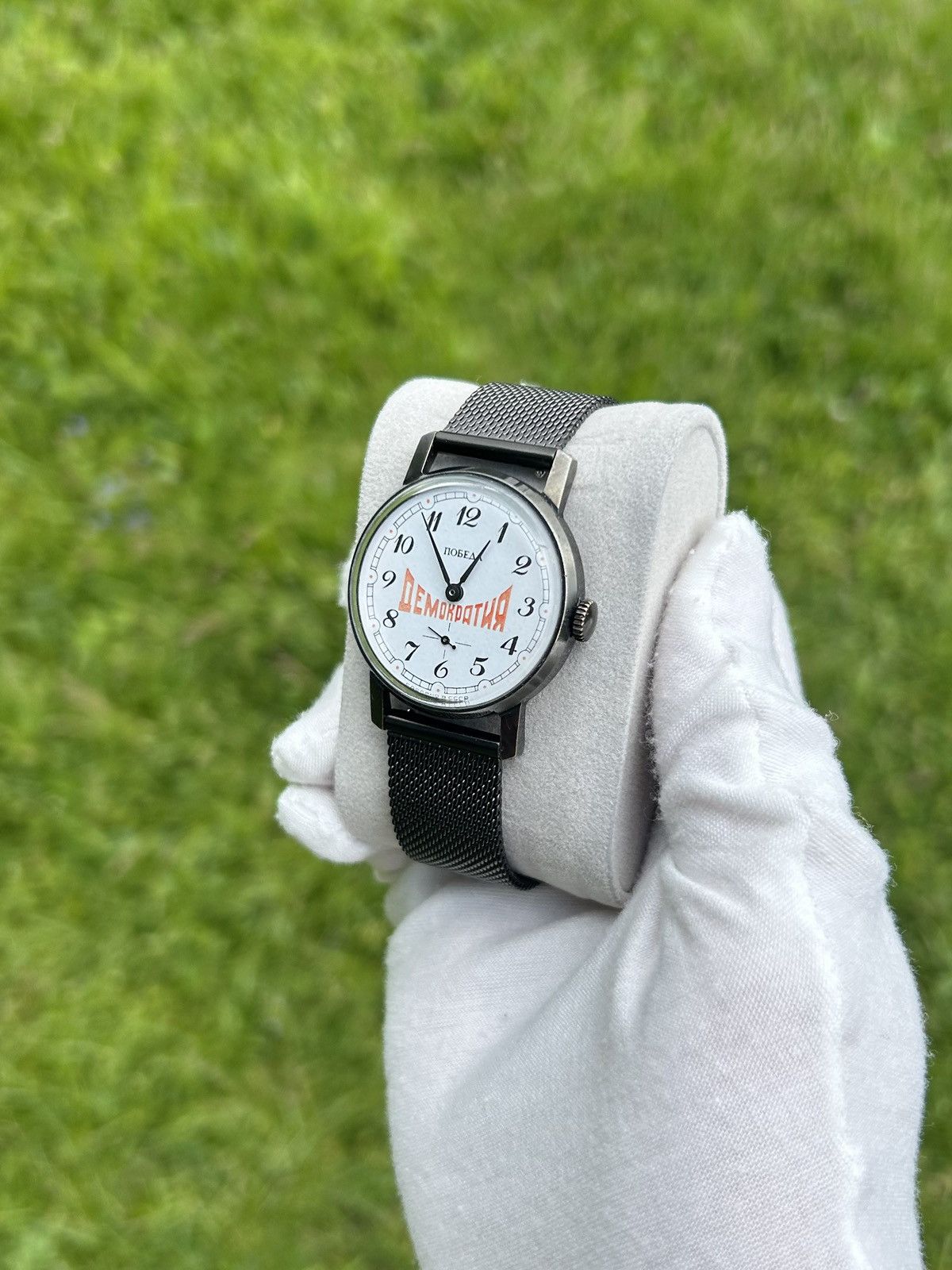 Vintage Vintage Watch Pobeda Soviet USSR Mechanical Wristwatch 1980s Size ONE SIZE - 13 Thumbnail