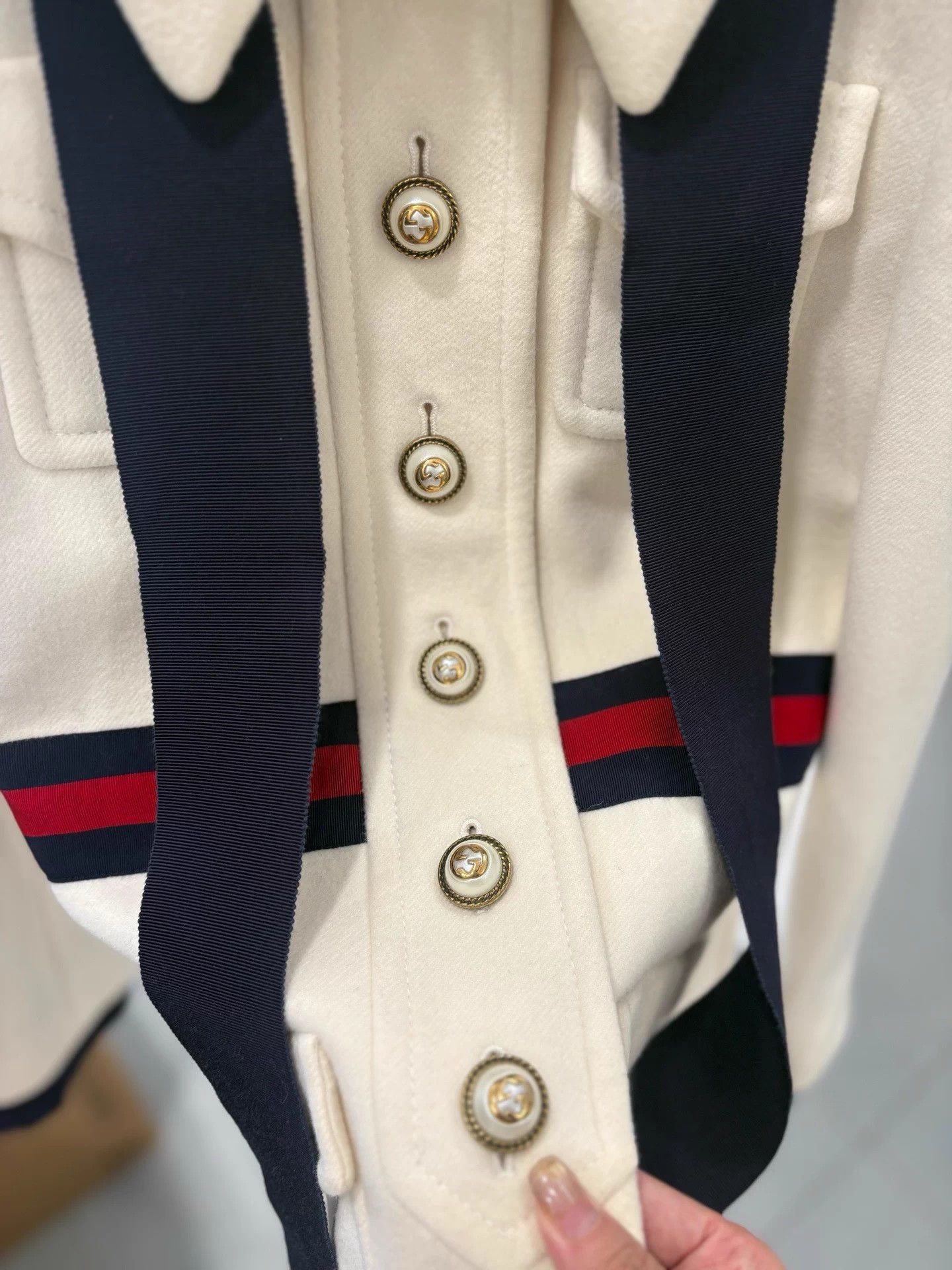 Gucci Gucci Pearl Button Long Wool Coat 38 Deadstock Size S / US 4 / IT 40 - 2 Thumbnail