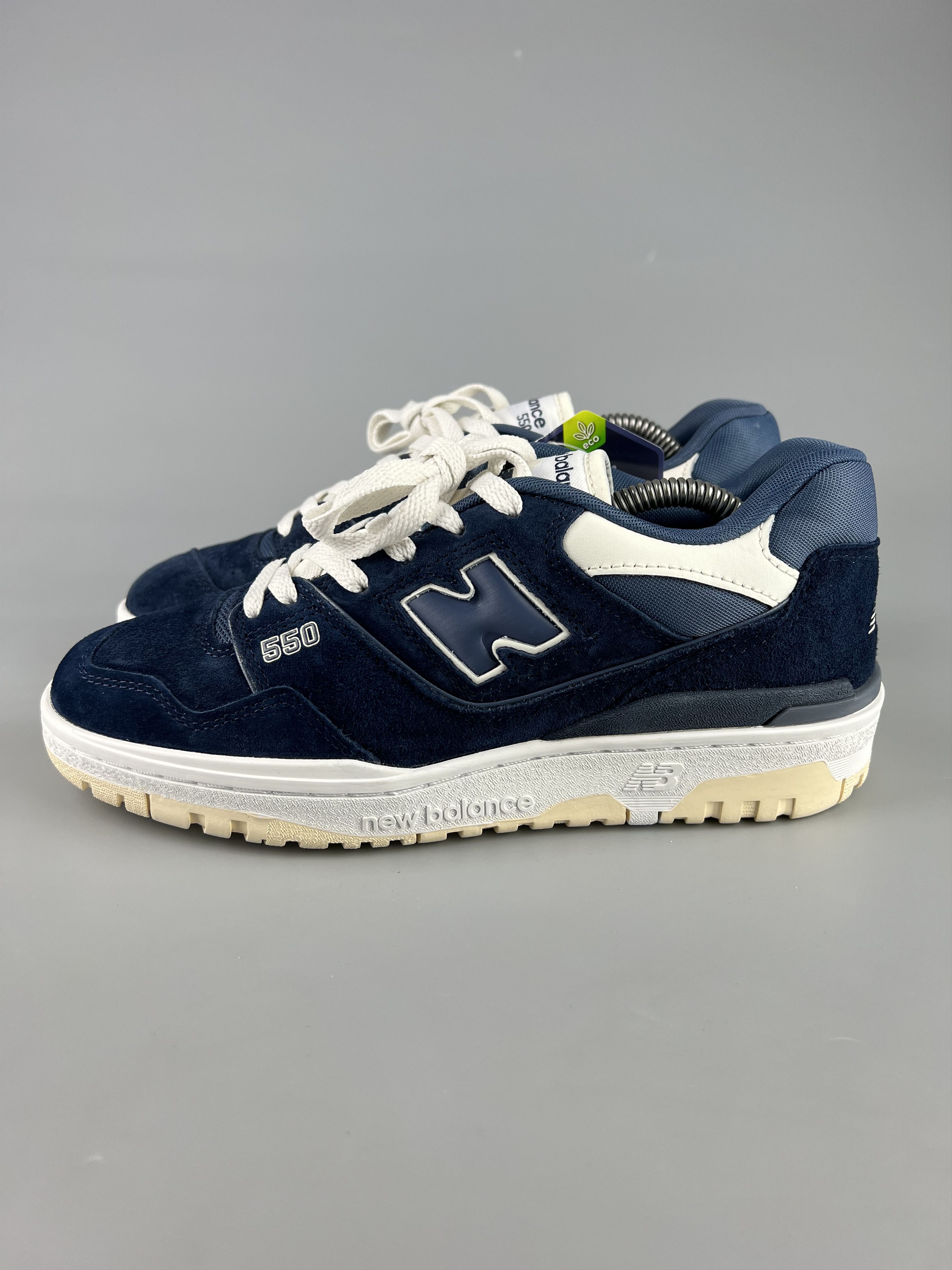 New Balance New Balance 550 Men's Navy Blue Suede Sneakers Size US8 Size US 8 / EU 41 - 2 Thumbnail