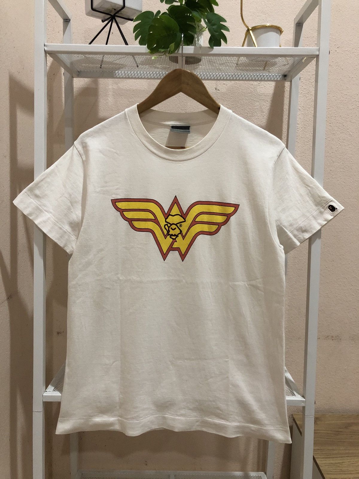 Bape OG Vintage 2000 A Bathing Ape Wonderwoman Logo Tee Size US M / EU 48-50 / 2 - 1 Thumbnail