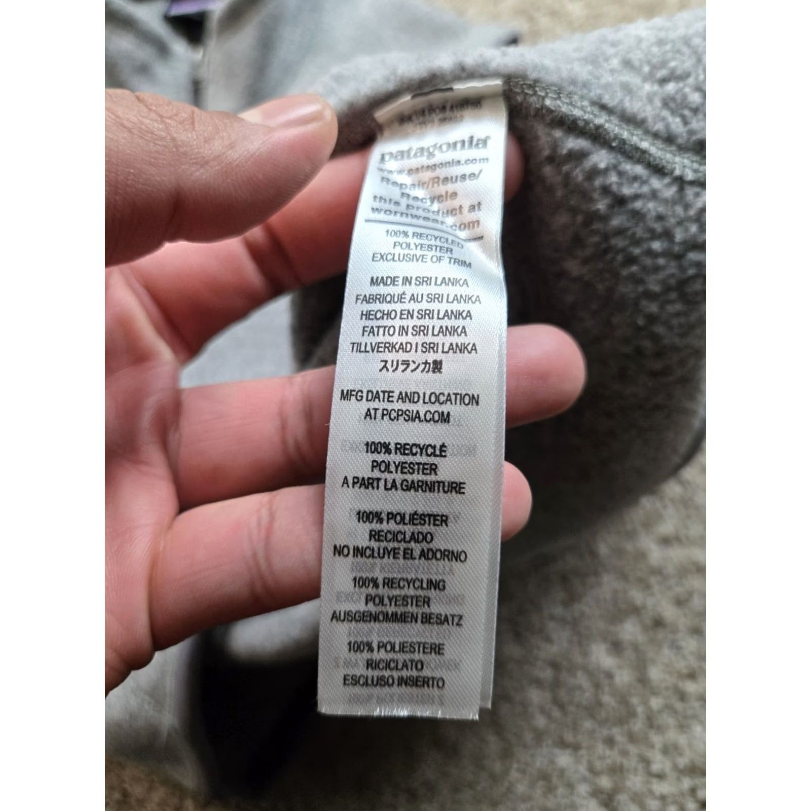 Patagonia Patagonia Vest Mens XL Gray Full Zip Pockets Fleece Sweater Style Outdoor Mock Neck Slim Size US XL / EU 56 / 4 - 6 Thumbnail