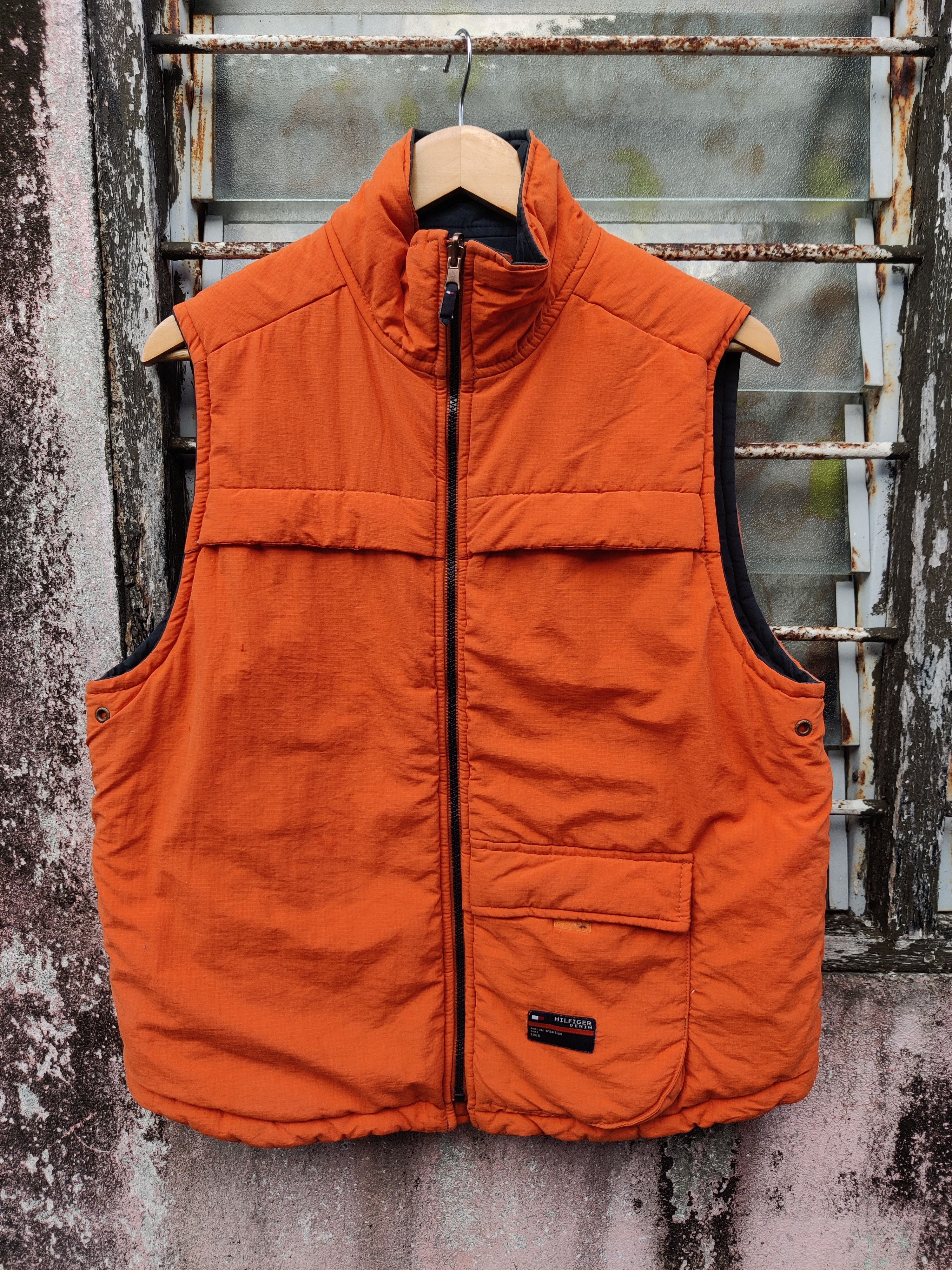 Tommy Hilfiger Vintage Reversible Tommy Hilfiger Jeans Vest Puffer Jacket Size US M / EU 48-50 / 2 - 9 Thumbnail