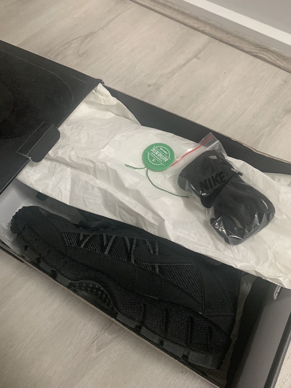 Nike × Supreme Nike Supreme Air Humara 17 Size US 11 / EU 44 - 9 Thumbnail