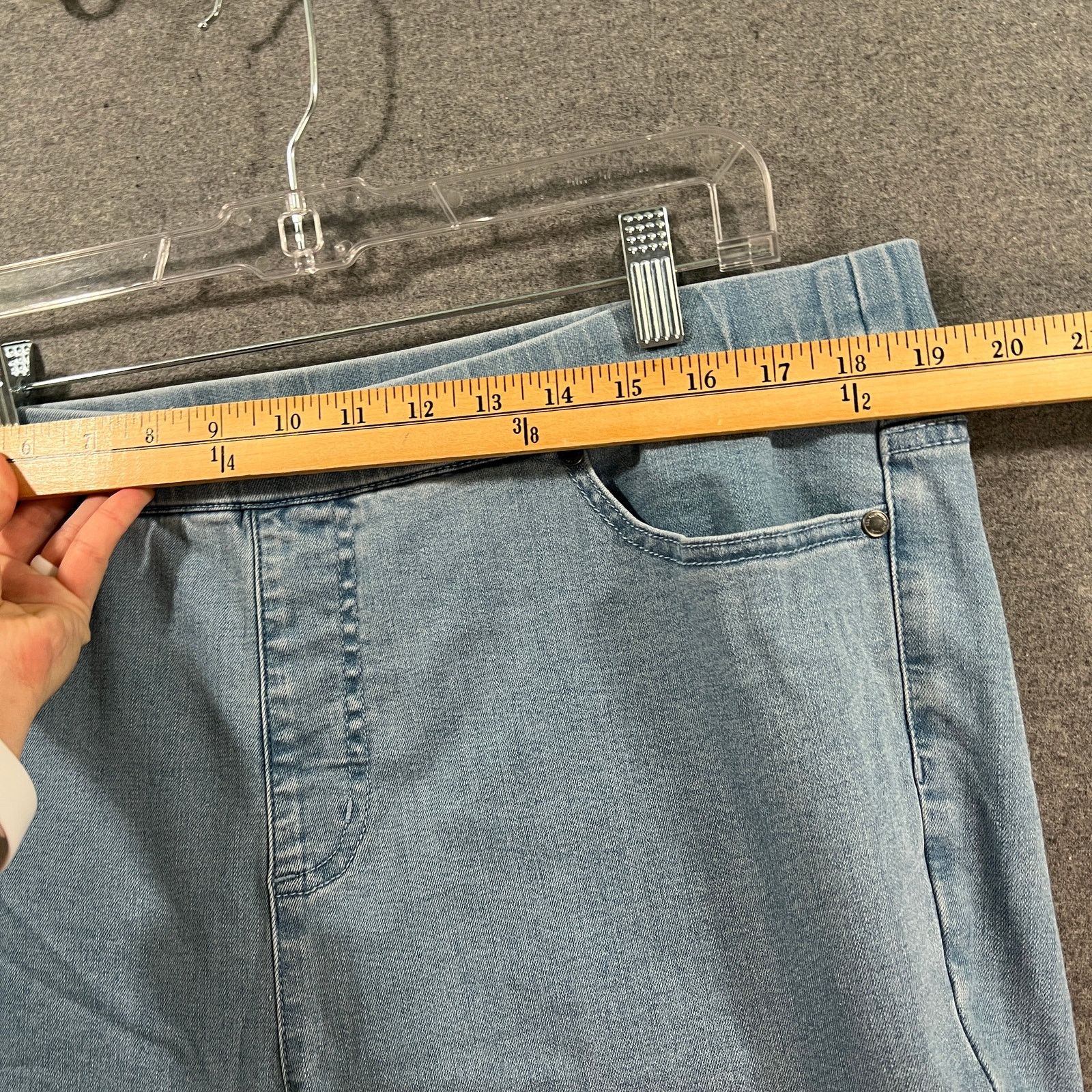 Other Isaac Mizrahi Live! True Denim Reg Pull On Slim Ankle Leg Li Size 40" / US 18 - 8 Thumbnail