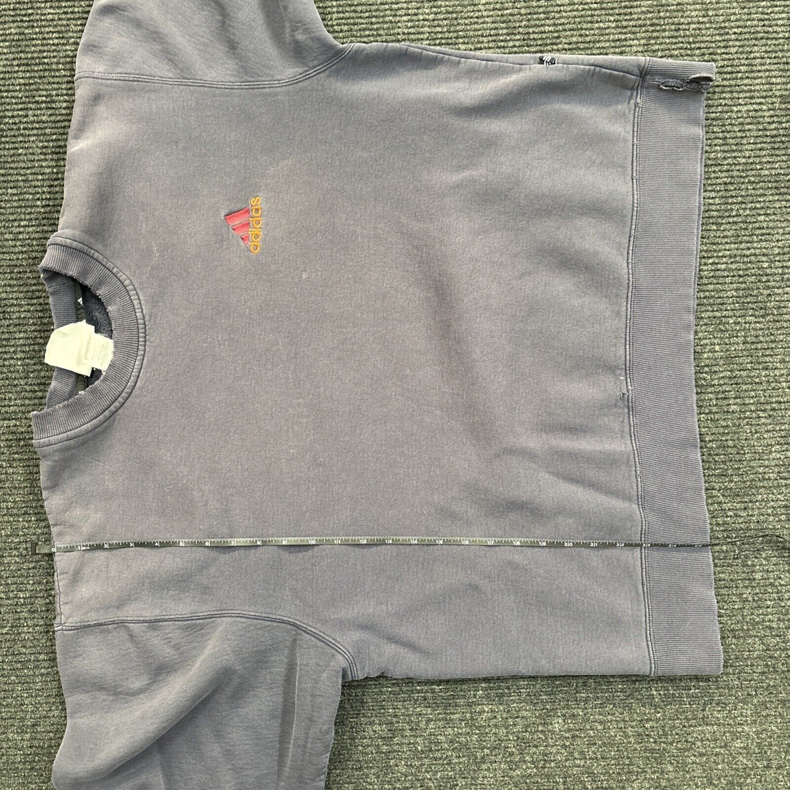 Adidas Vintage Adidas Crewneck Sweatshirt Sz Large Blue Embroidered Size US L / EU 52-54 / 3 - 7 Thumbnail