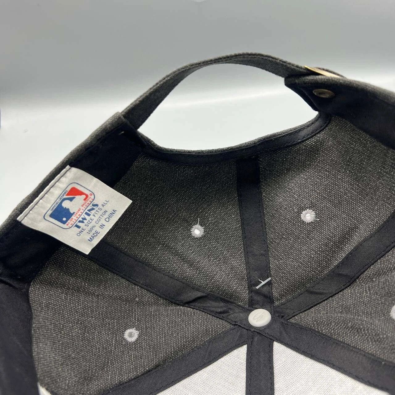 Twins Enterprise Inc. × Vintage Chicago White Sox Hat Men Twins Enterprise MLB Strap Back Size ONE SIZE - 3 Thumbnail