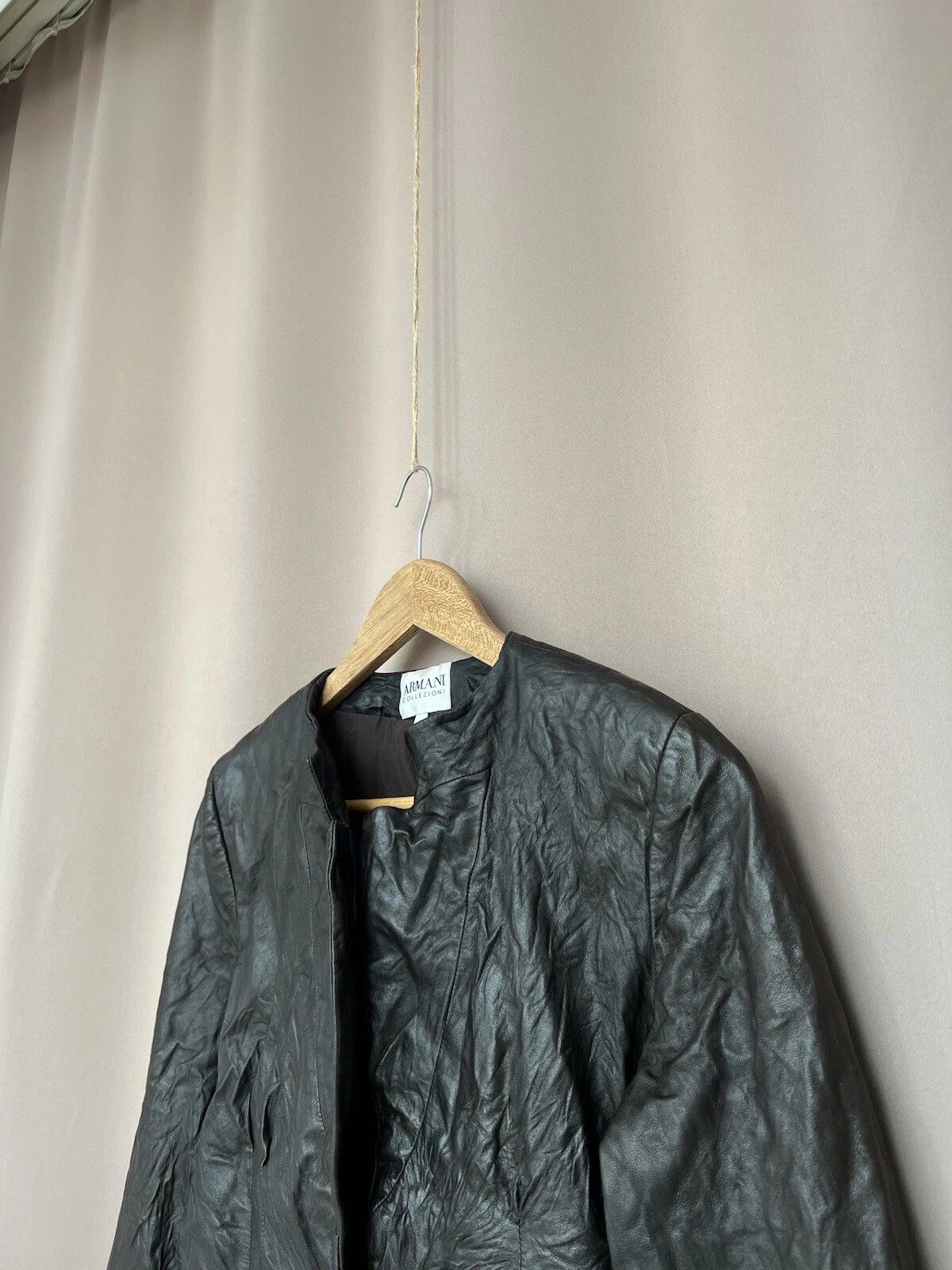 Armani Collezioni Armani Collezioni Calf Leather Jacket Women’s Size 44 or M Size M / US 6-8 / IT 42-44 - 4 Thumbnail