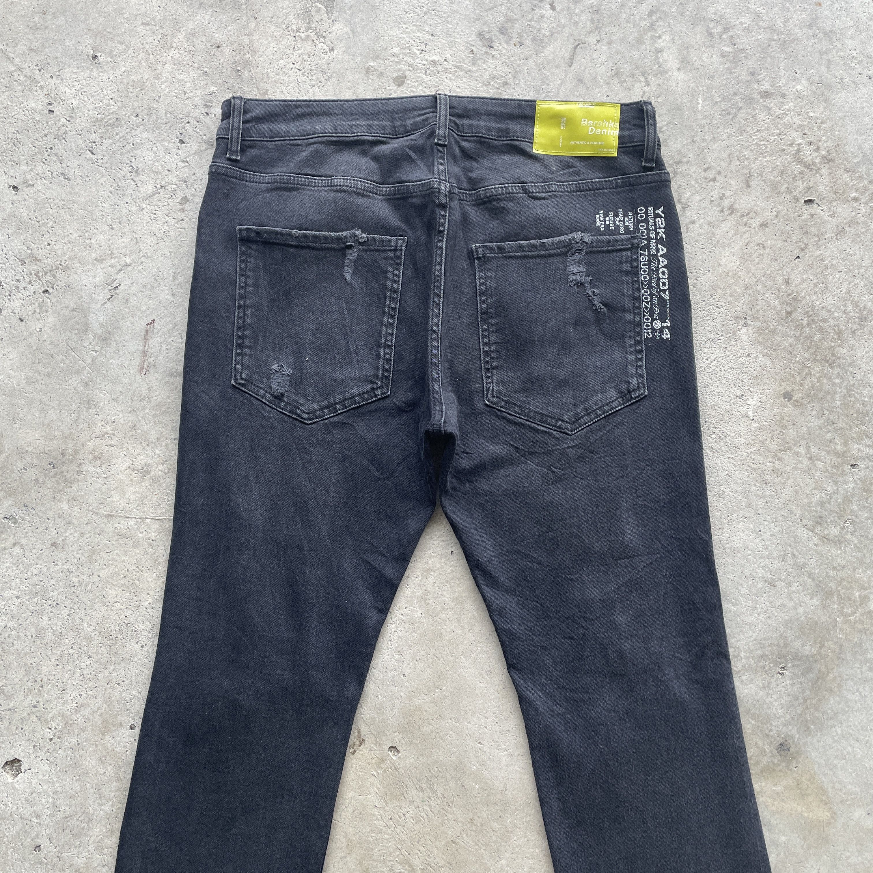 Japanese Brand W32 VINTAGE BERSHKA LIKE AMIRI JEANS BLACK DISTRESSED PANTS Size US 35 - 9 Thumbnail