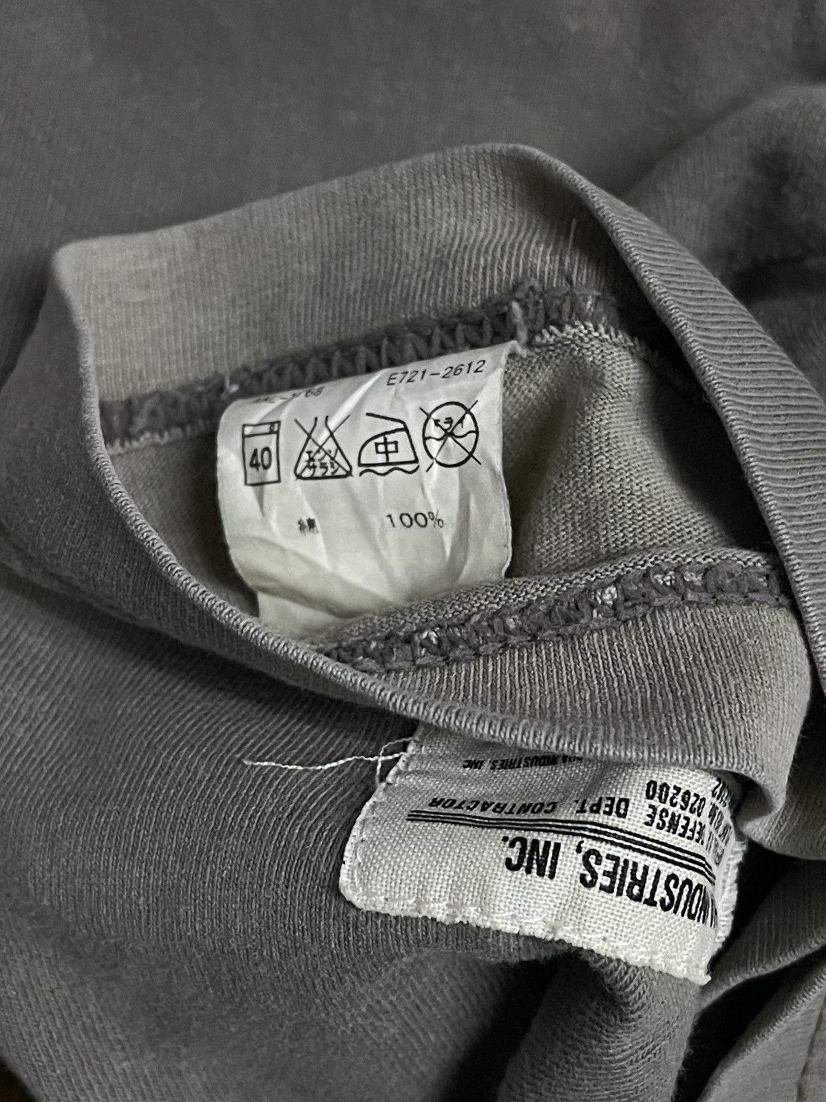 Alpha Industries × Vintage Vintage 90s Designer Alpha Industries Us Military Faded Tee Size US M / EU 48-50 / 2 - 8 Thumbnail