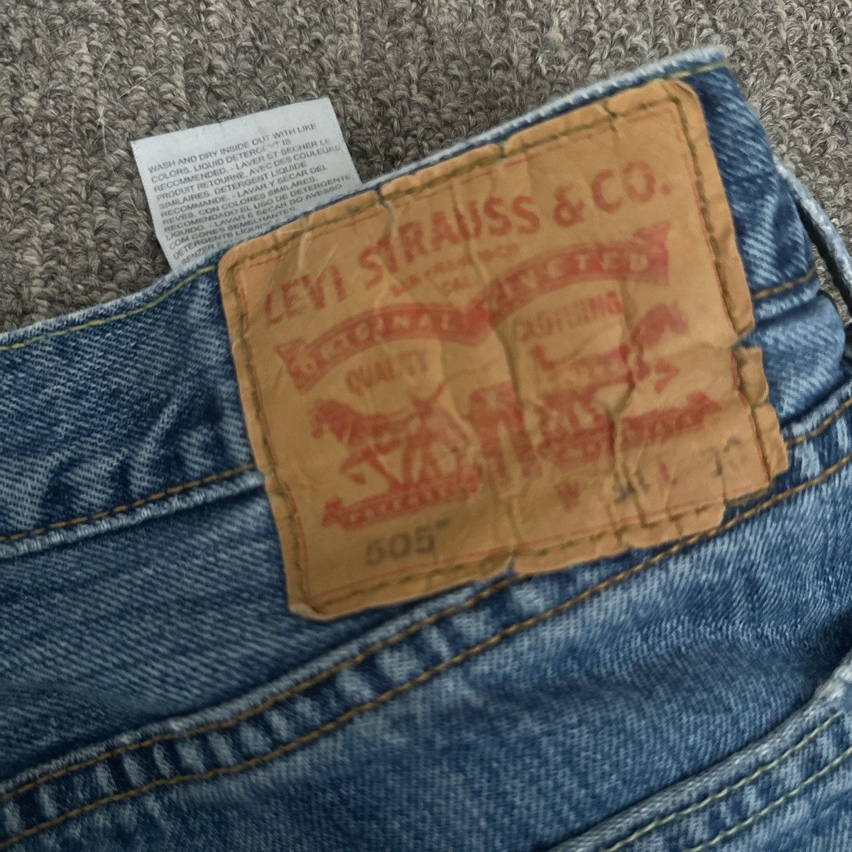 Levi's Vintage Clothing 505 vintage levi’s distressed jeans 34” Size US 34 / EU 50 - 4 Thumbnail