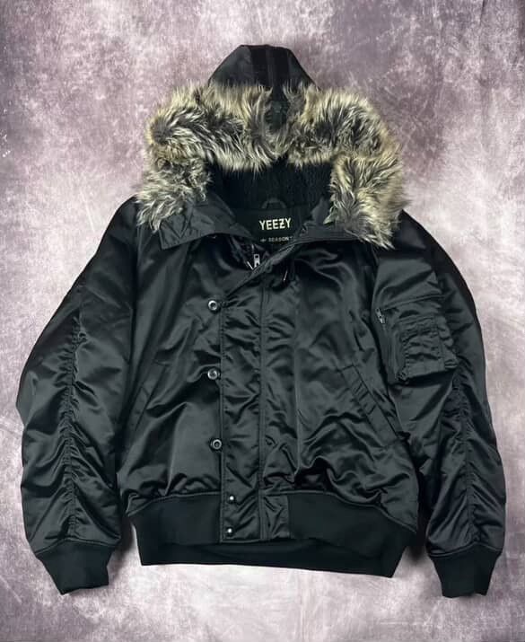 〈2e5TtL 〉YEEZY SEASON 1 MA-1ジャケット 2e5TtL 〉YEEZY SEASON 1 MA-1ジャケット yeezy season 1 bomber