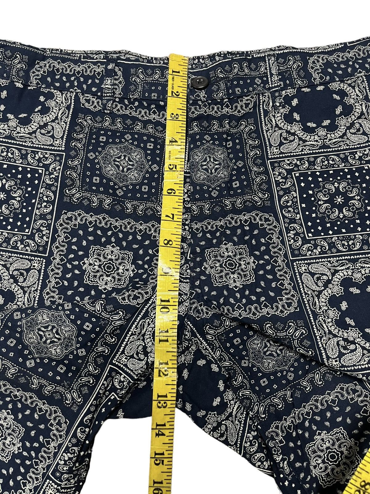 GU × Japanese Brand BANDANA FULL PRINT SHORT PANTS Size US 34 / EU 50 - 7 Thumbnail