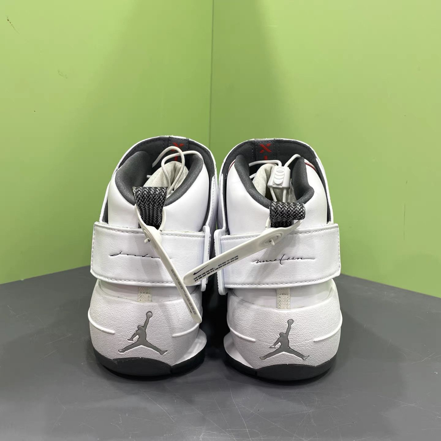 Jordan Brand Air Jordan 19 Melo White Grey K15 Size US 10 / EU 43 - 6 Thumbnail