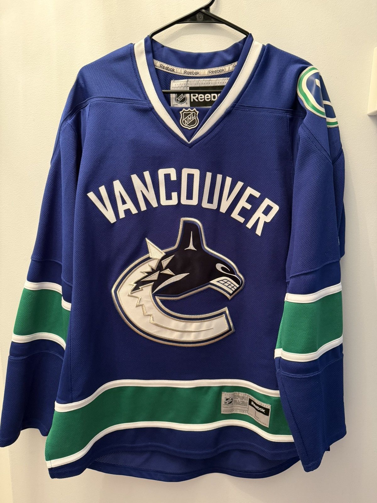 Reebok Canucks Kevin Bieksa home jersey Large Size US L / EU 52-54 / 3 - 3 Thumbnail