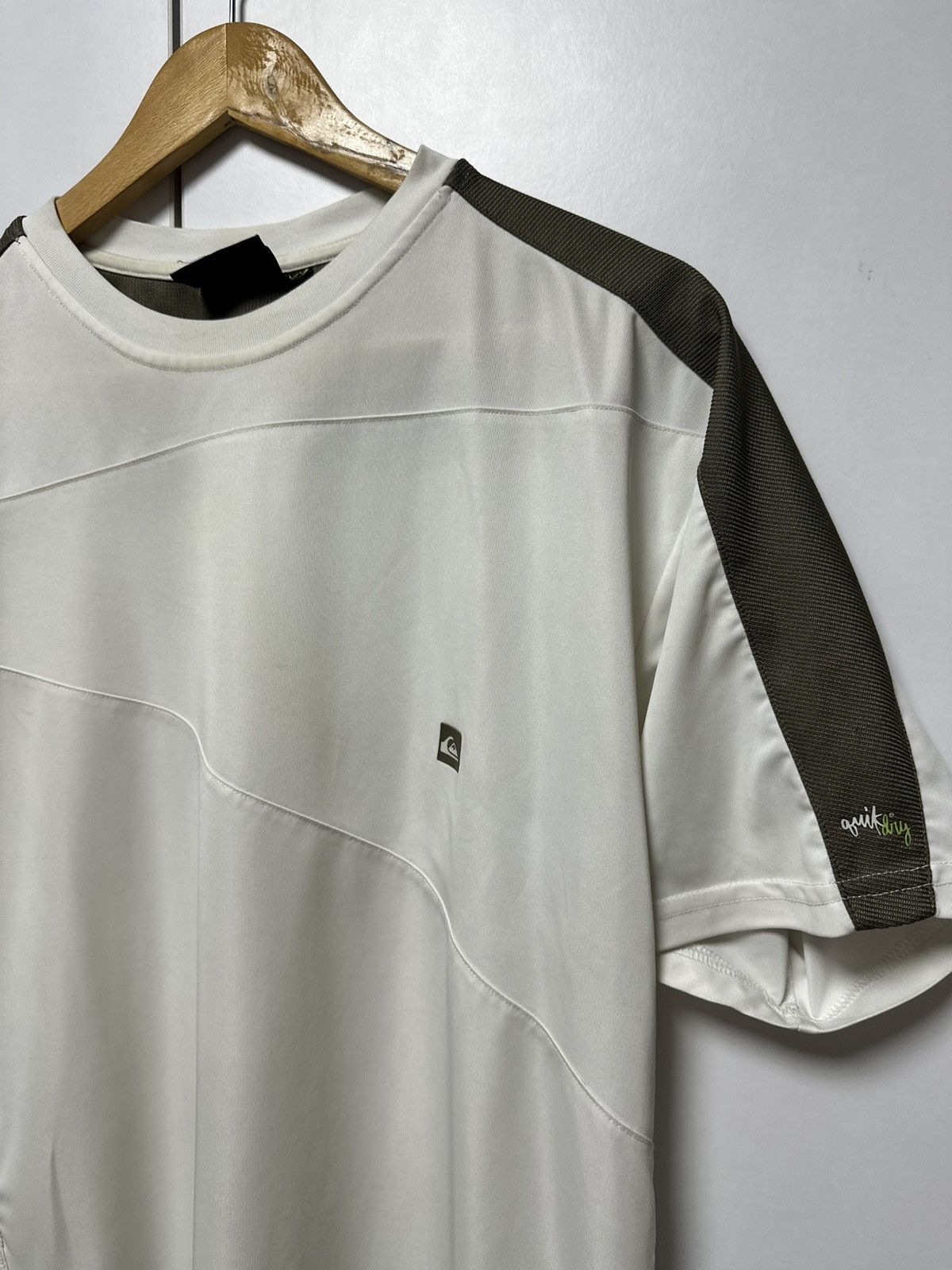 Quiksilver Quiksilver Thru Vintage Streetwear Surf T-Shirt Rare Size US XL / EU 56 / 4 - 2 Thumbnail