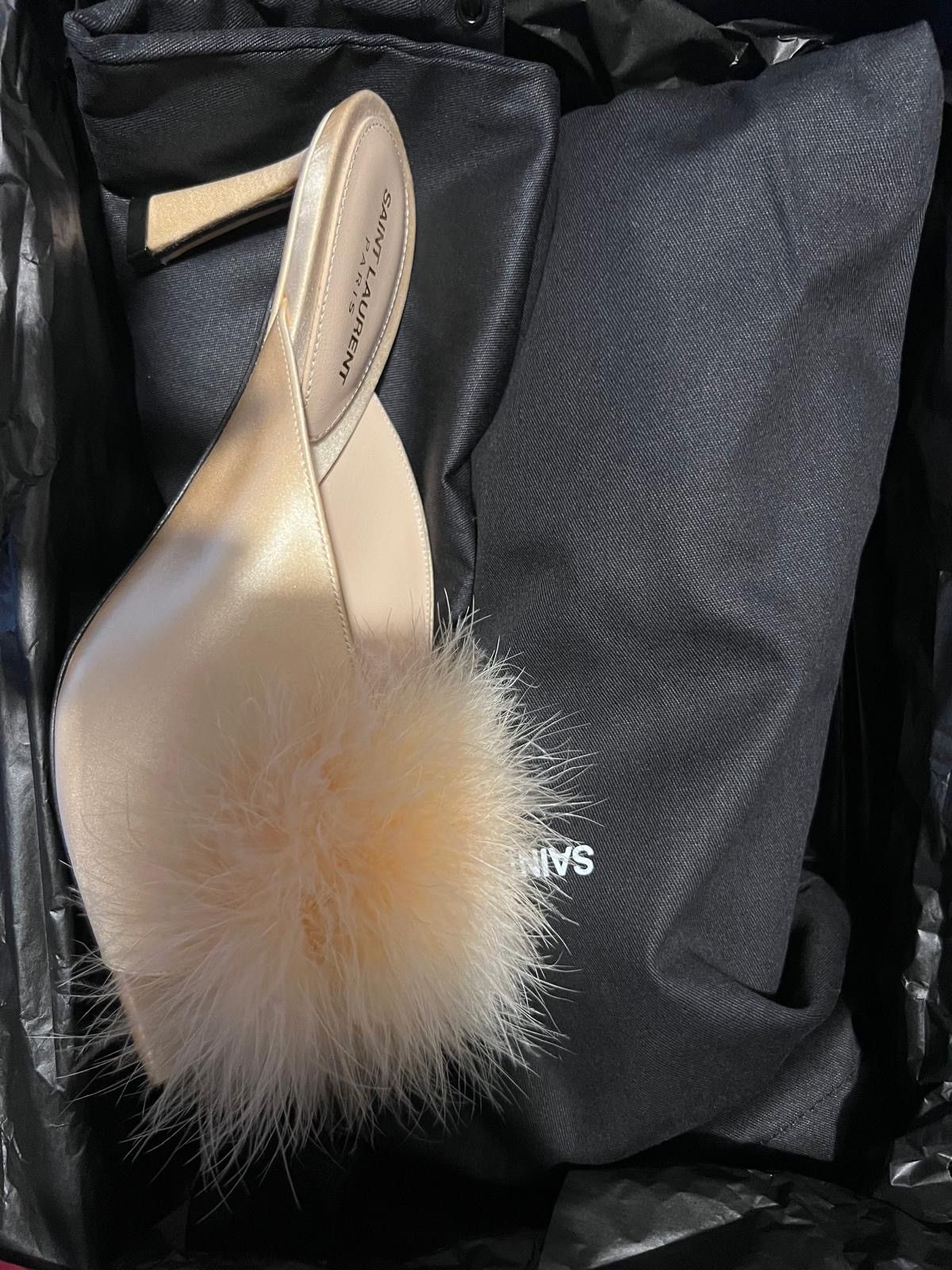 Saint Laurent Paris New Saint Laurent Blanco mules IT 37/ US 7 Size US 7 / IT 37 - 18 Thumbnail