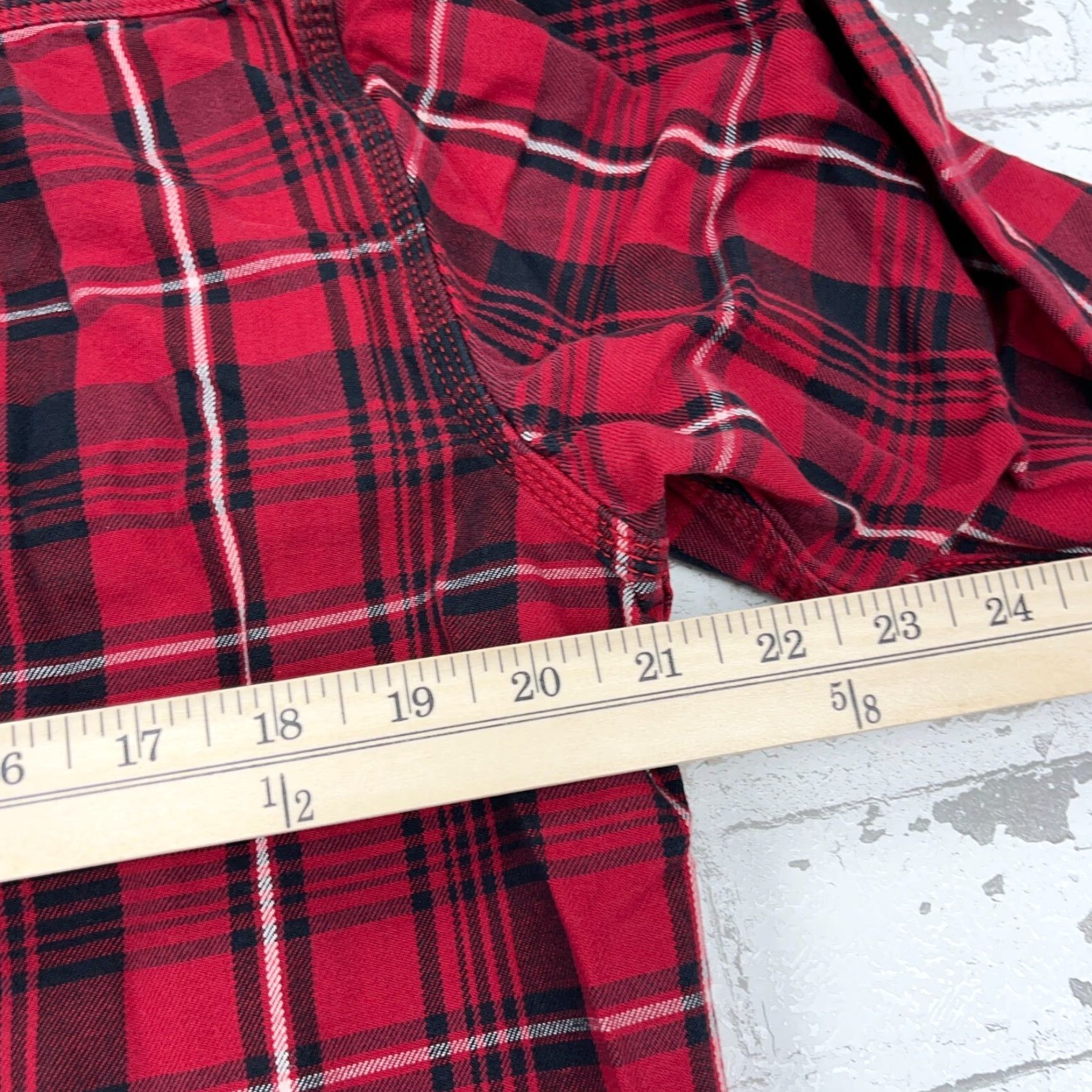 Vintage G.H. Bass & Co. Shirt Men M Red Black Flannel Plaid Button-Up Casual Workwear Modern Classic Preppy Members Mens Size US M / EU 48-50 / 2 - 7 Thumbnail