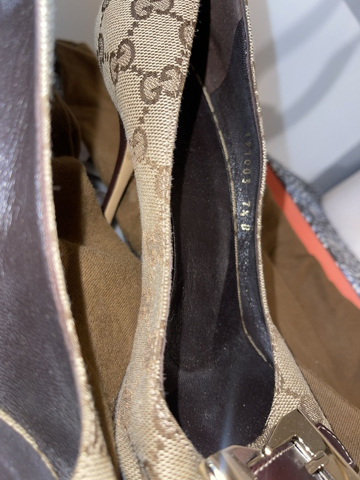 Gucci × Vintage Vintage Gucci Monogram Canvas Leather Heels Pumps Size US 7.5 / IT 37.5 - 13 Thumbnail